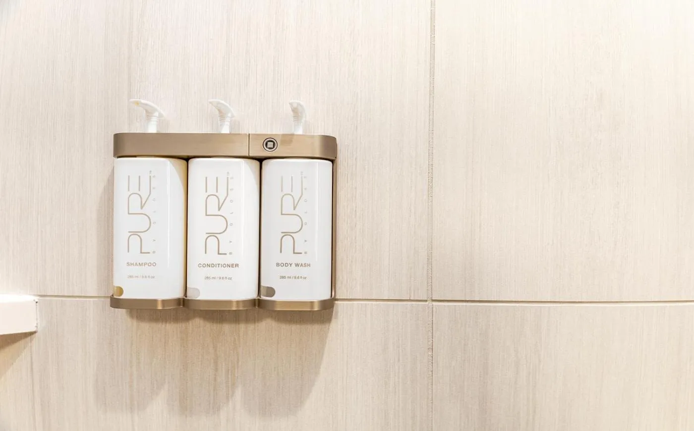 Shower in City Mills Hotel