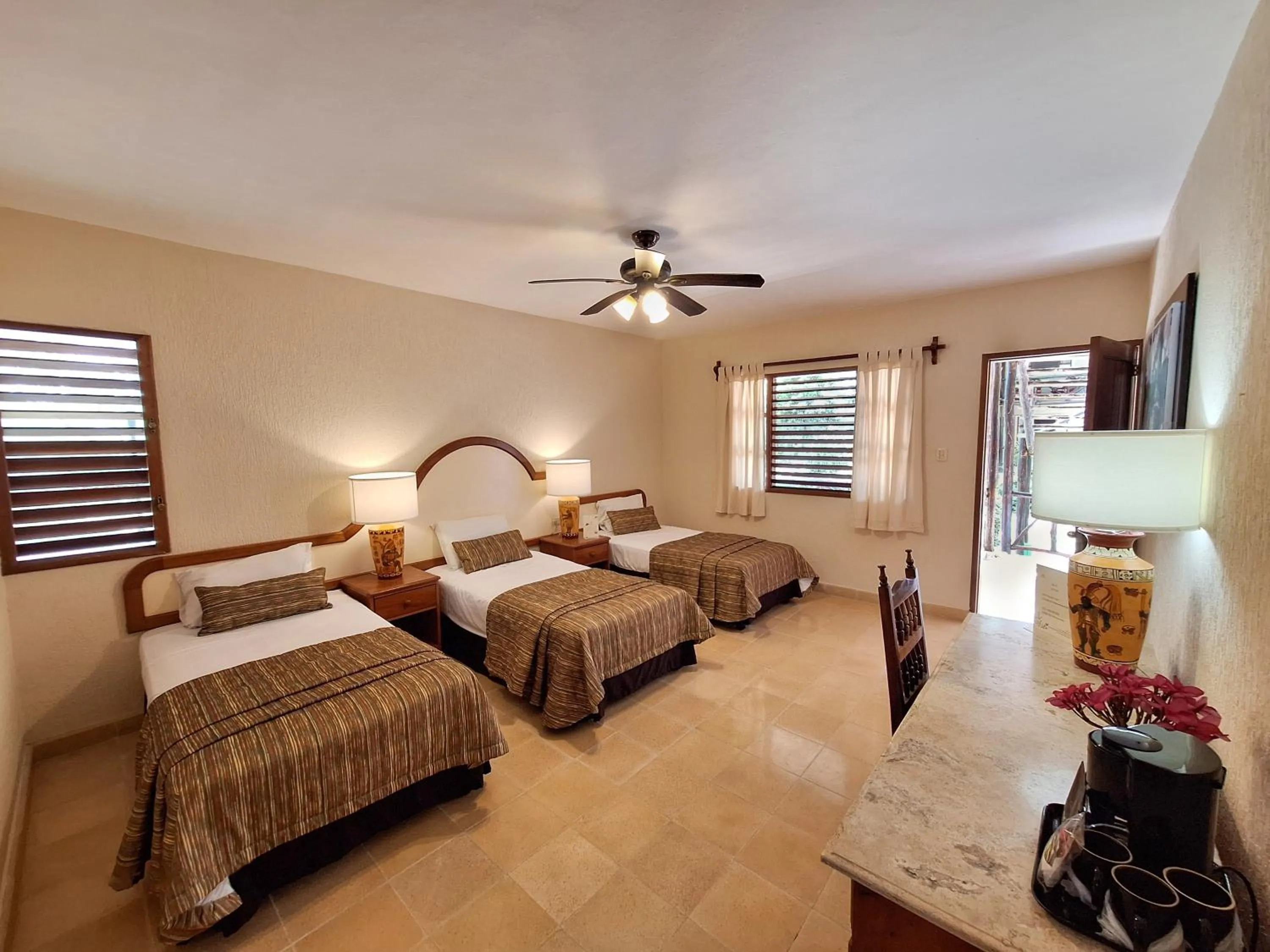 Bedroom, Bed in hotel villas chicanna