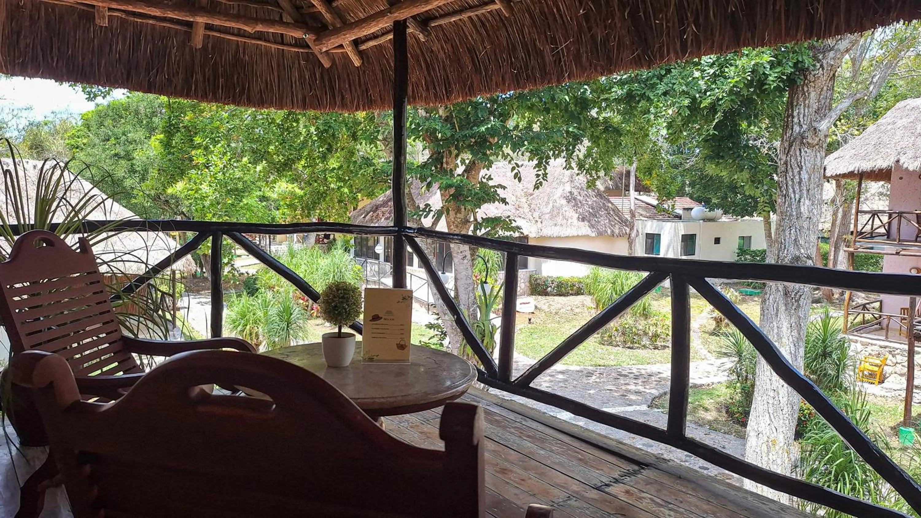 Balcony/Terrace in hotel villas chicanna