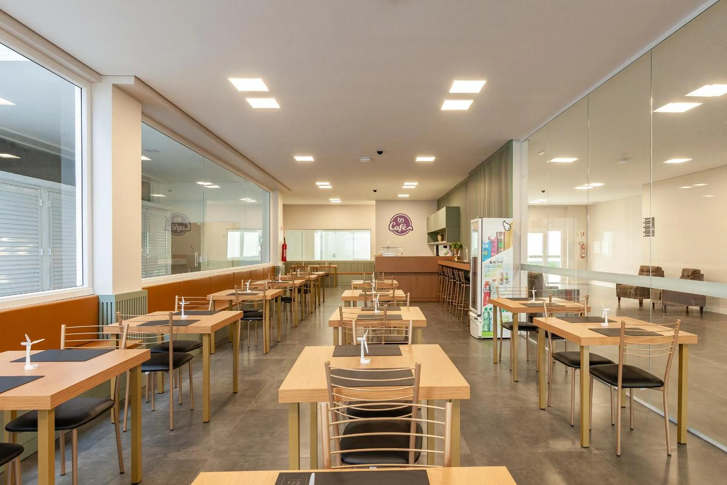 Coffee/tea facilities in Tri Hotel Executive Osório