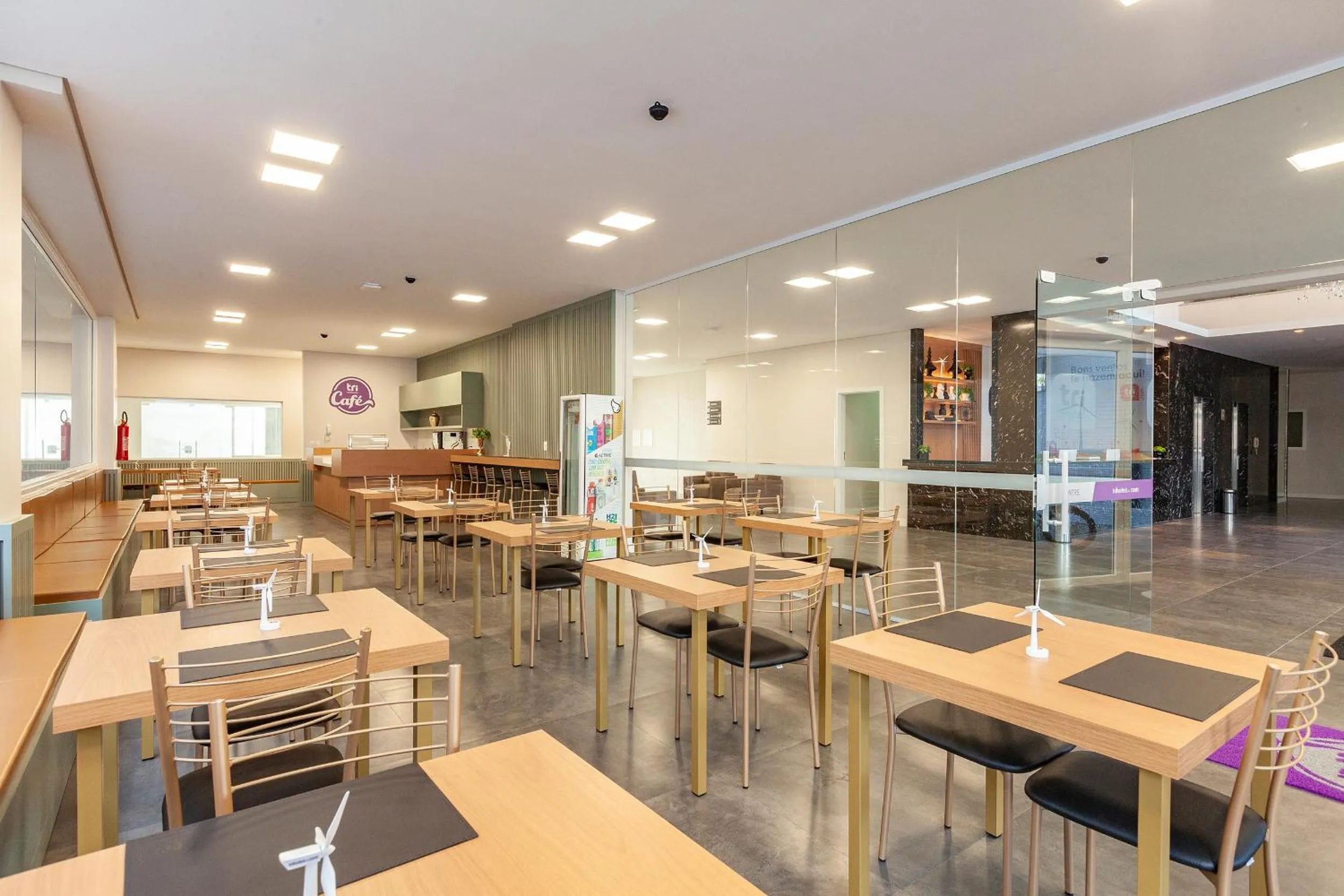 Coffee/tea facilities in Tri Hotel Executive Osório