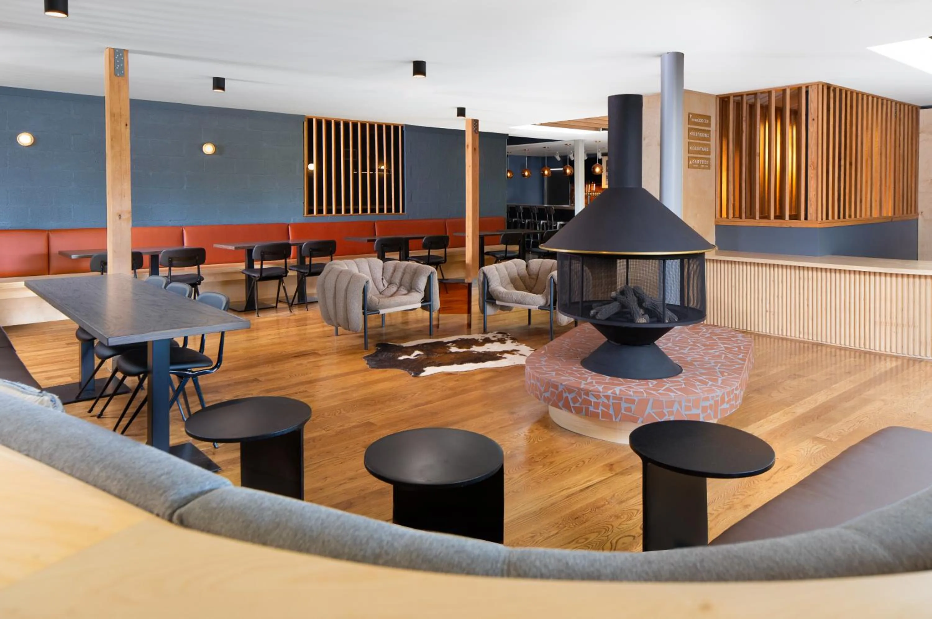 Restaurant/places to eat in Rhode's Motor Lodge