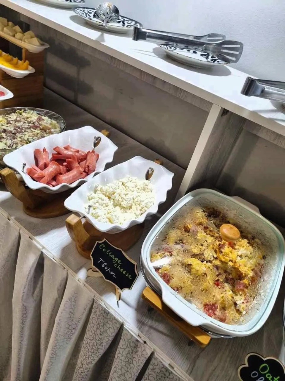 Buffet breakfast in Bobosh Boutique