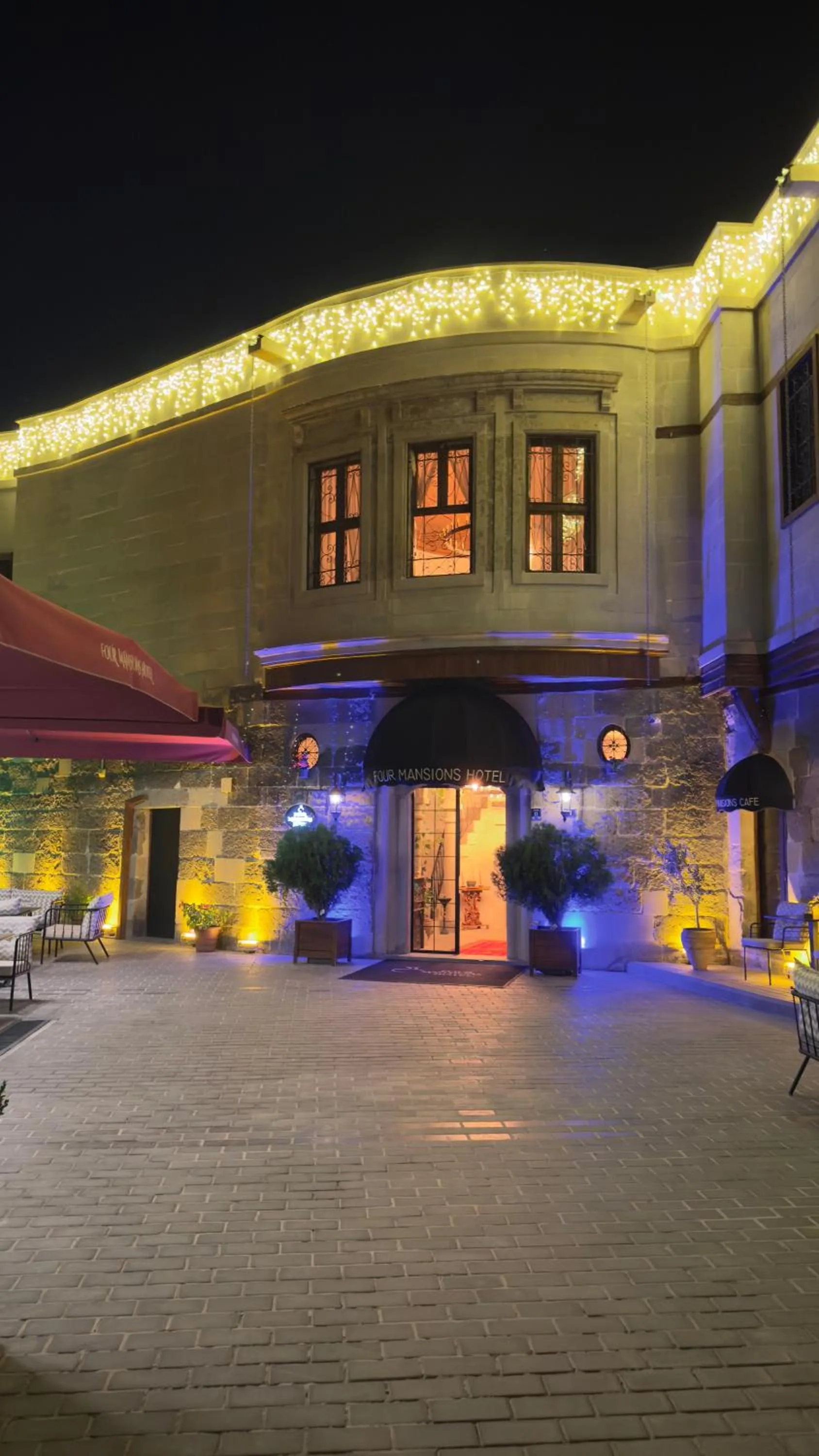 Property building in Four Mansions Hotel