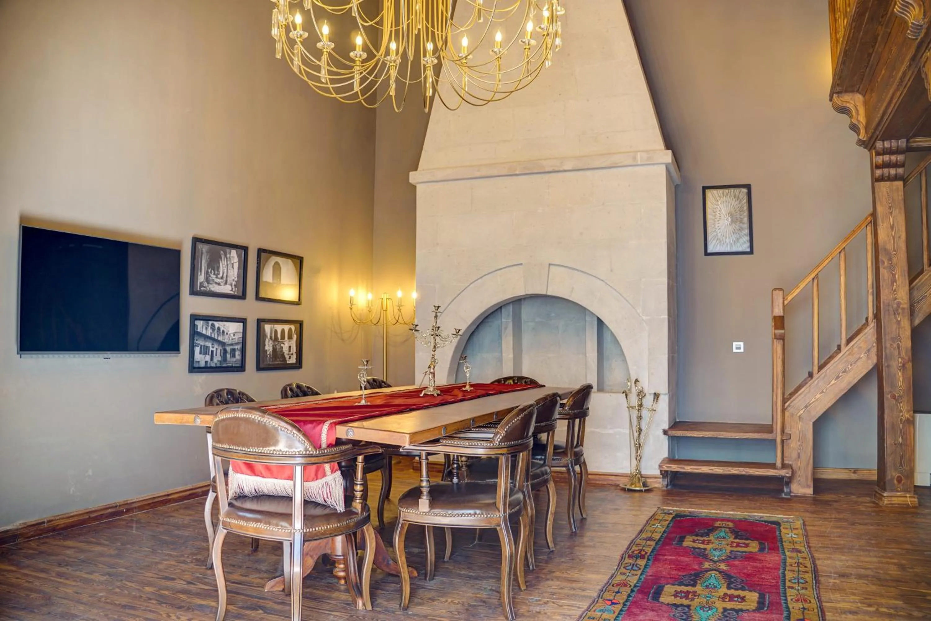 Living room in Four Mansions Hotel