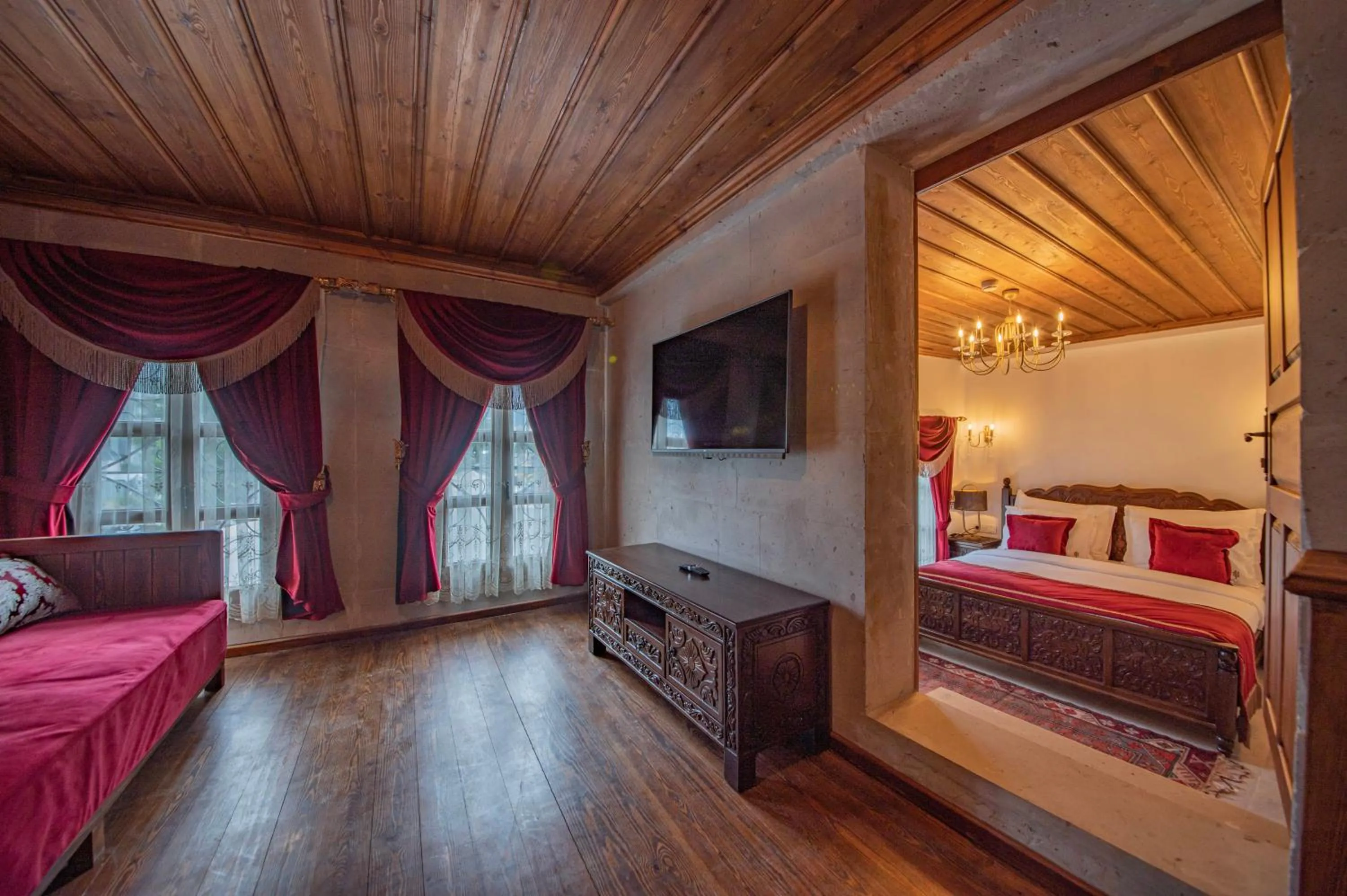 Bed in Four Mansions Hotel