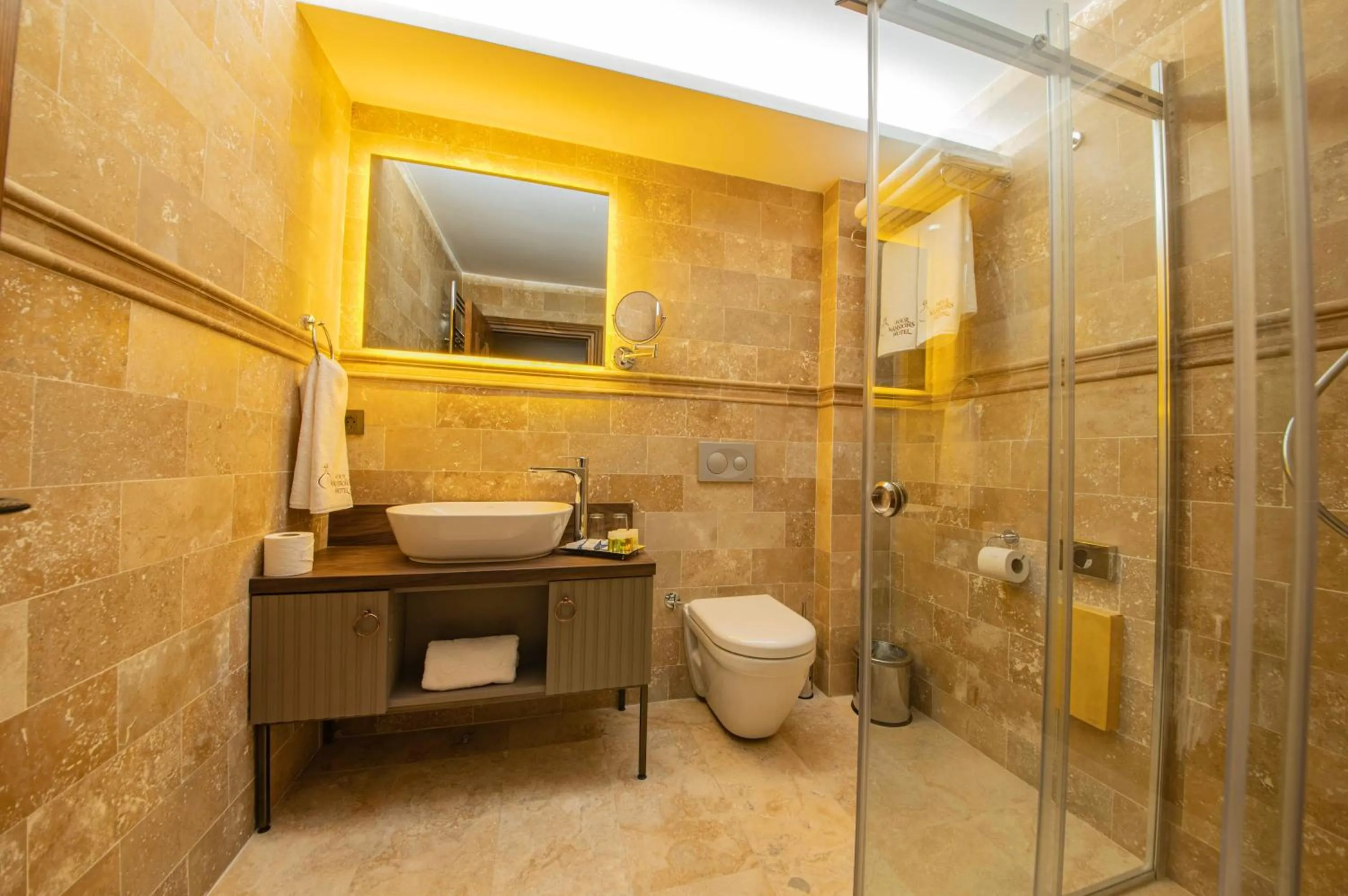 Bathroom in Four Mansions Hotel