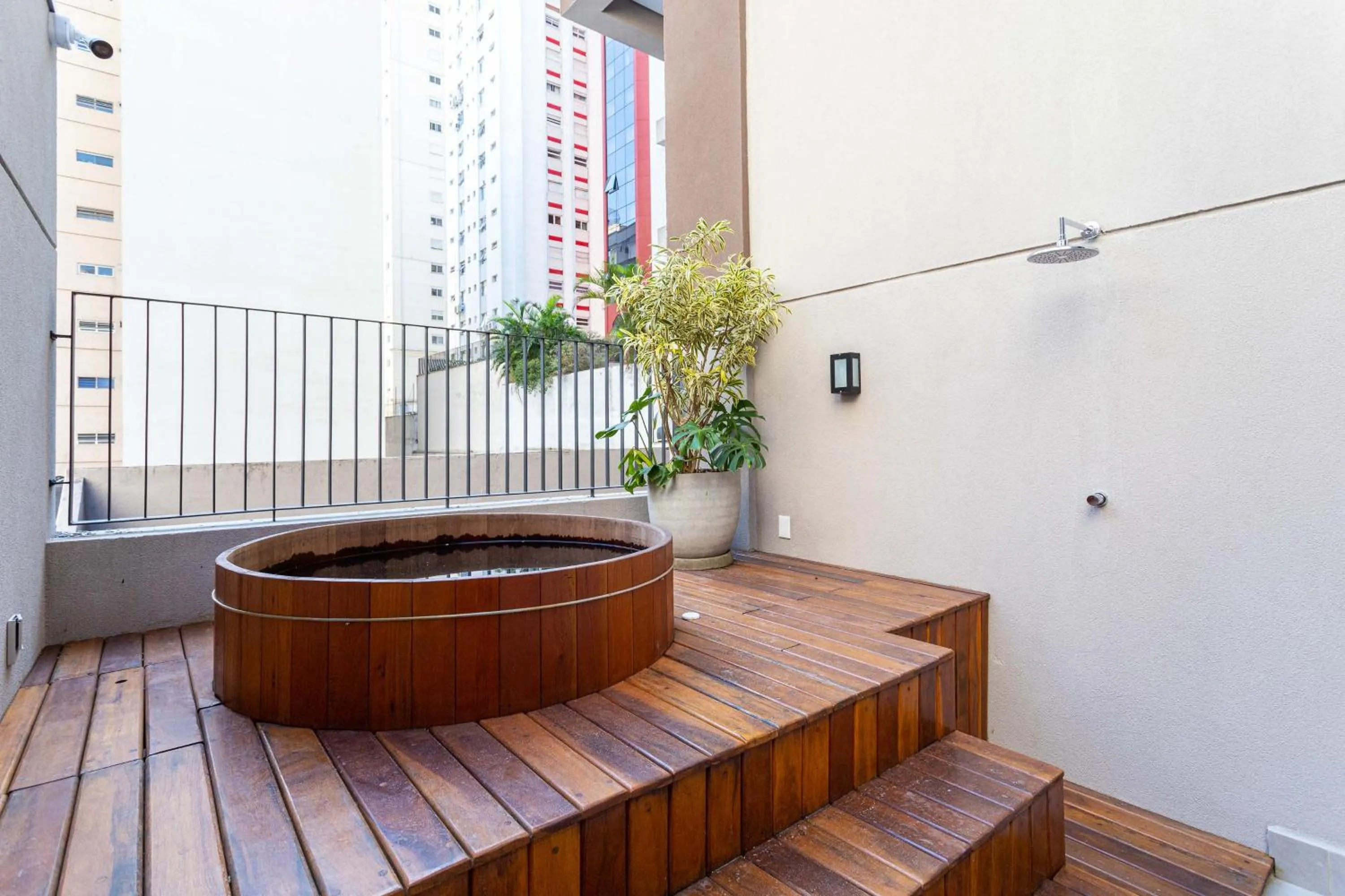 Property building in Charlie Pamplona Jardim Paulista