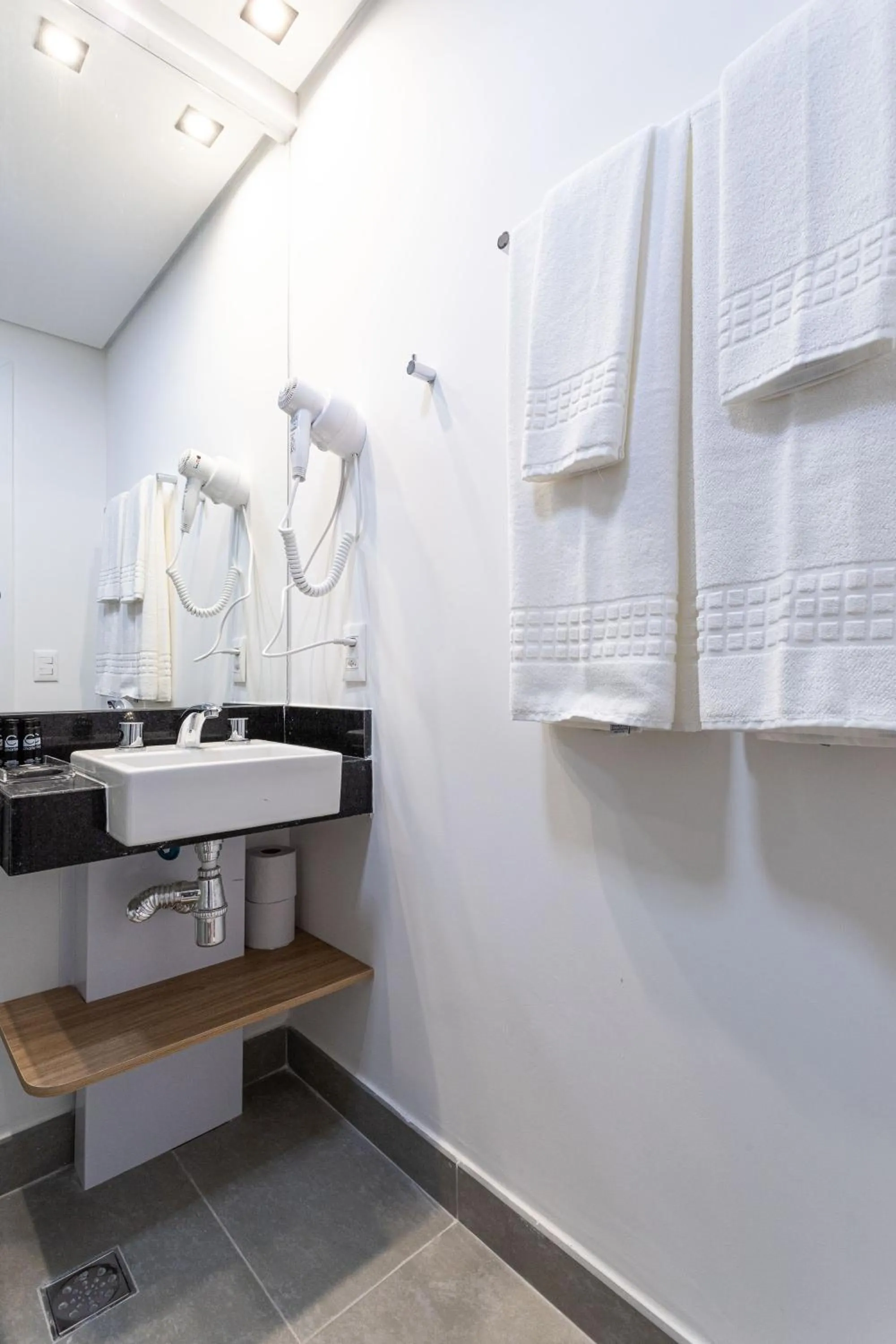 Day in Charlie Pamplona Jardim Paulista