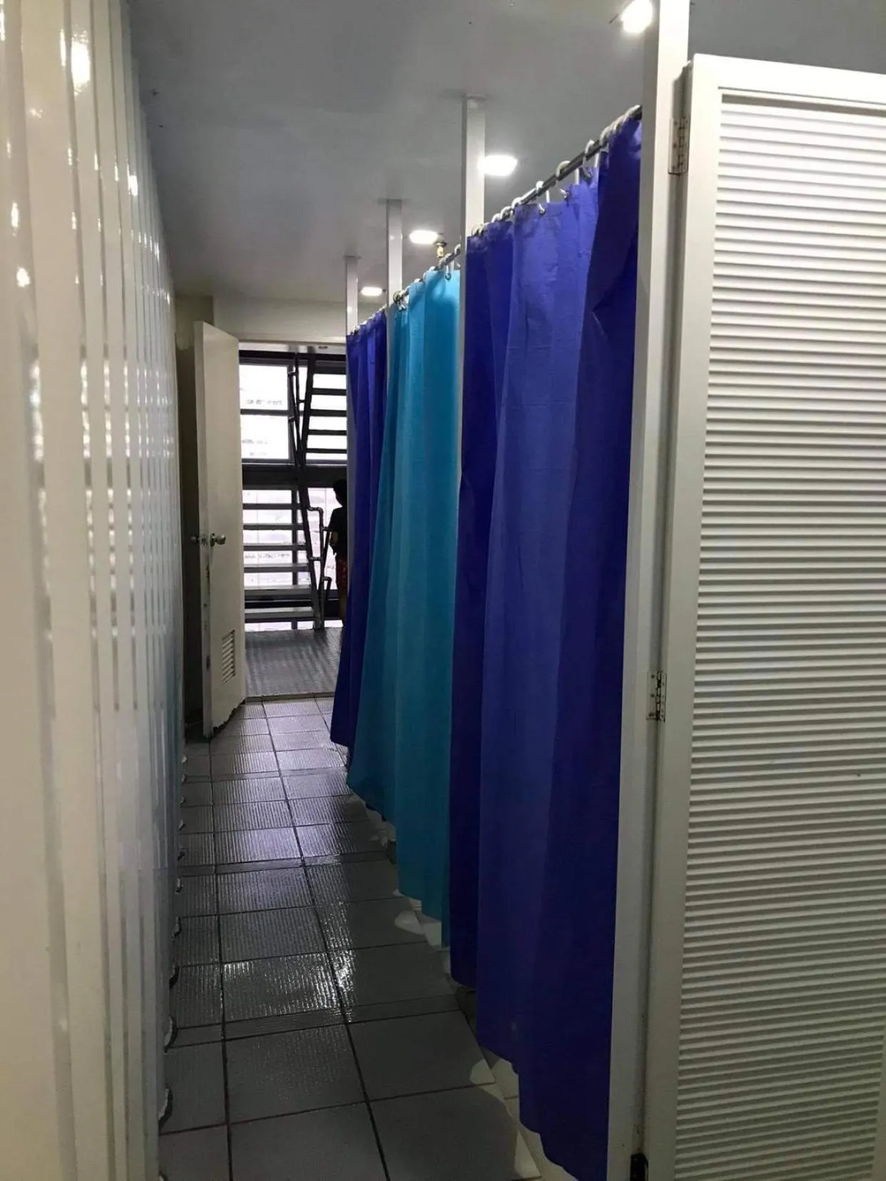 Shower in Burgos Hub Hostel