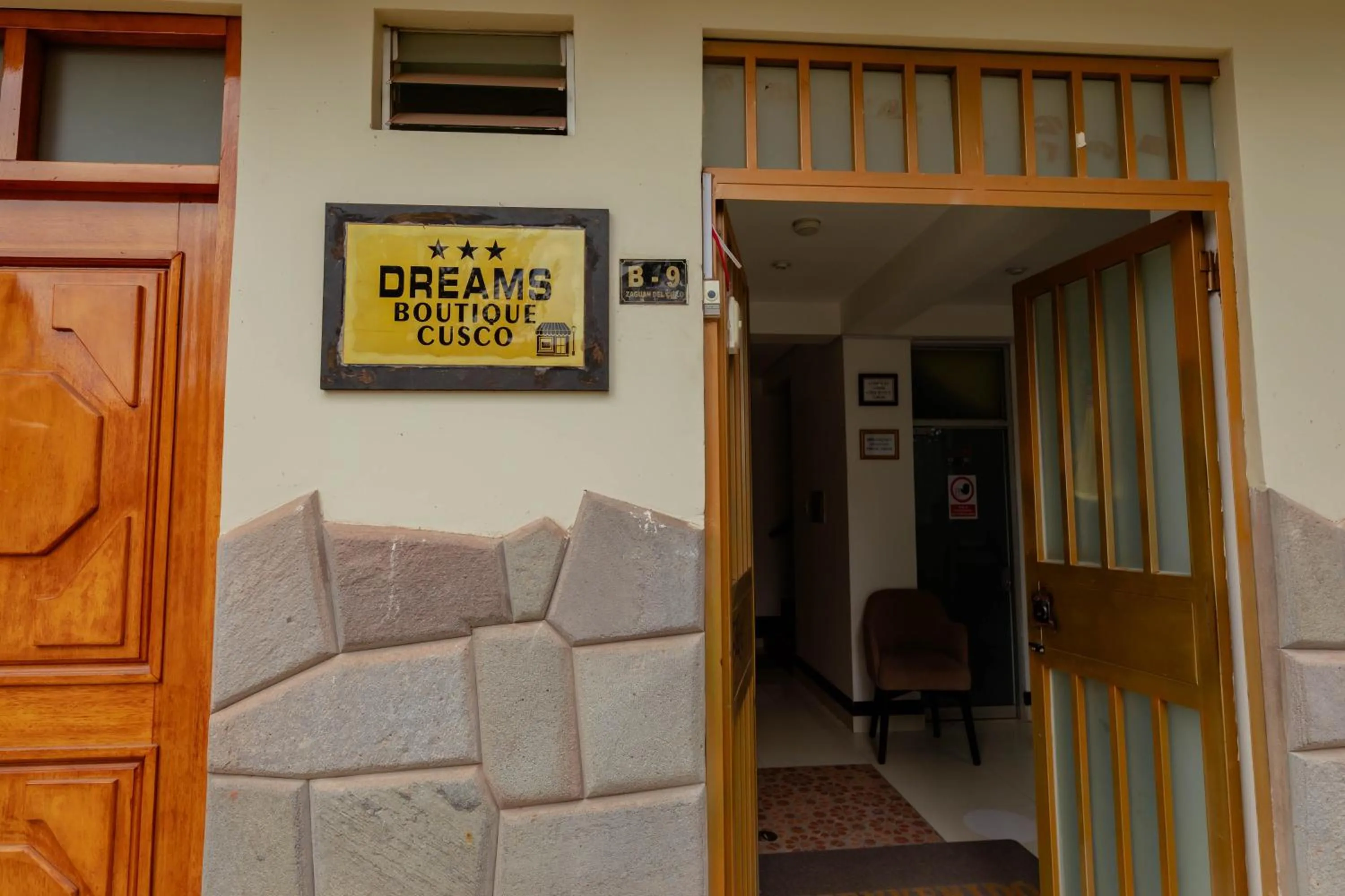 Property building in Dreams Boutique Hotel Cusco