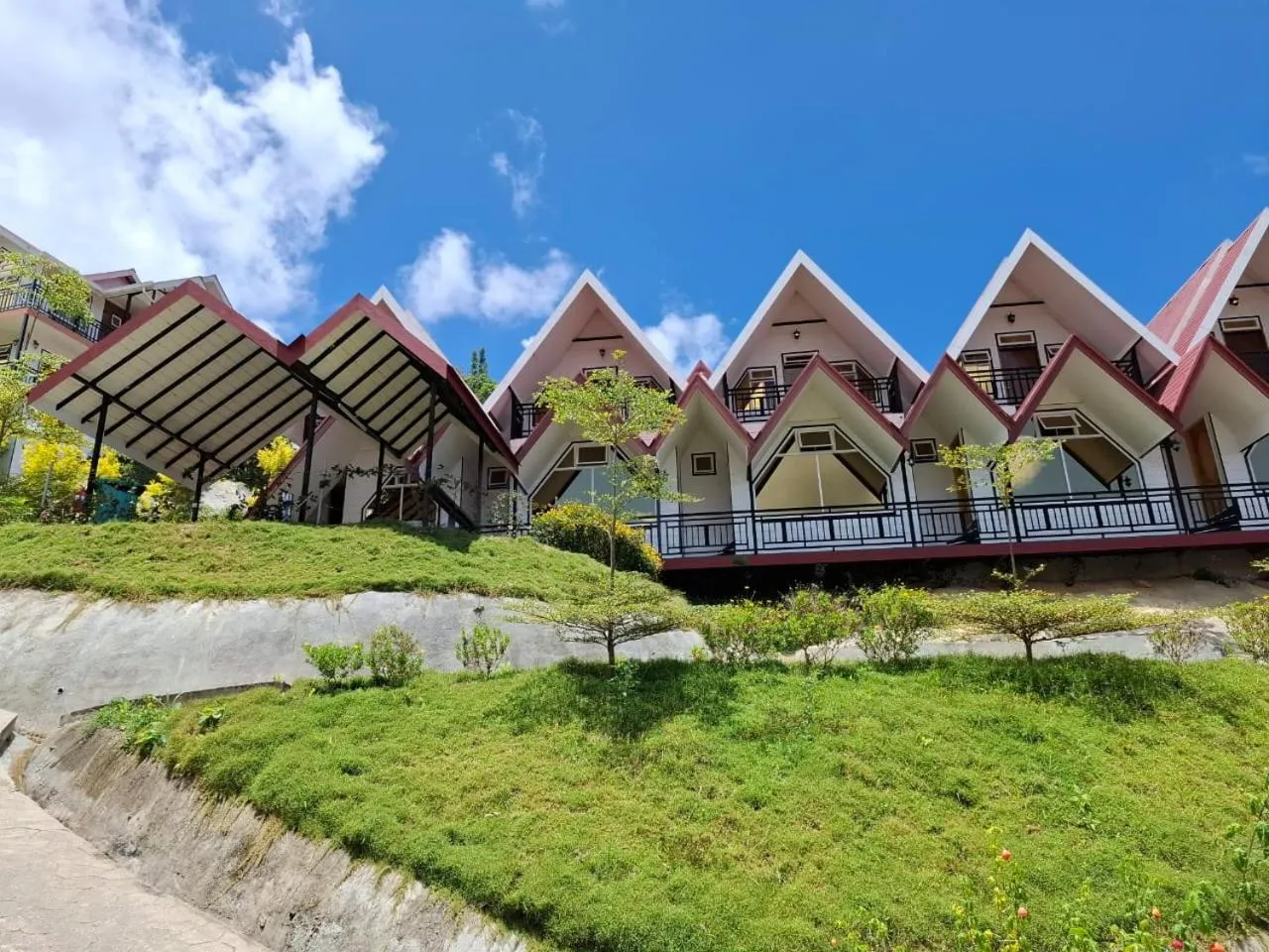 Property building in KUNDASANG MOUNT GARDEN