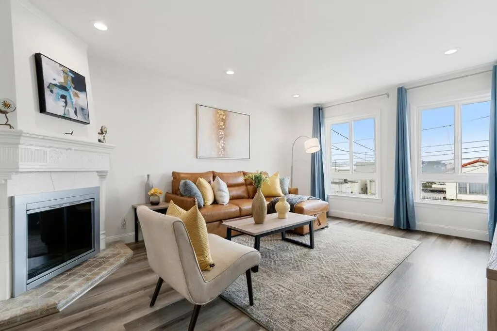 Stunning 2BR w/ 1BA Home near BART