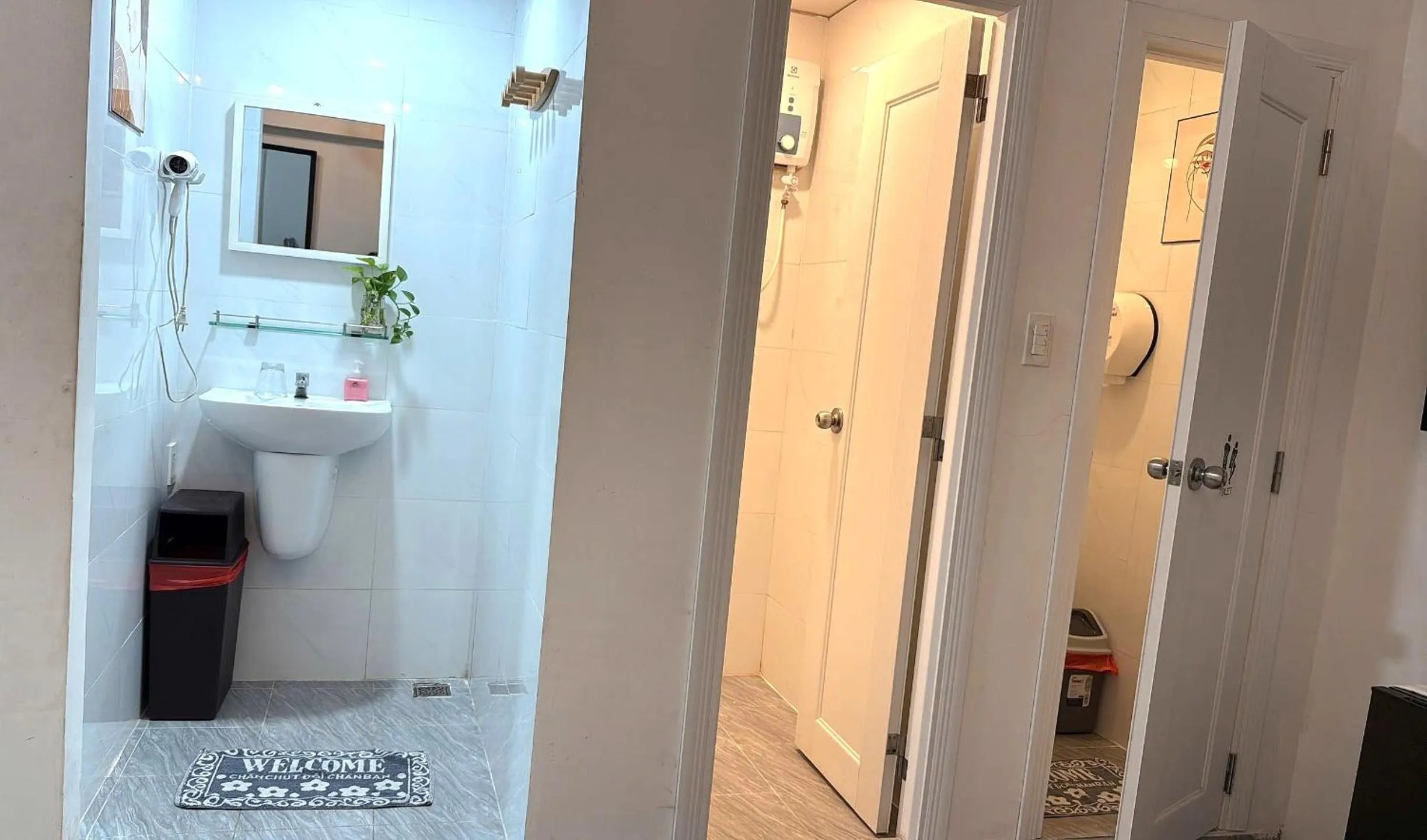 Shower in Lily Hostel