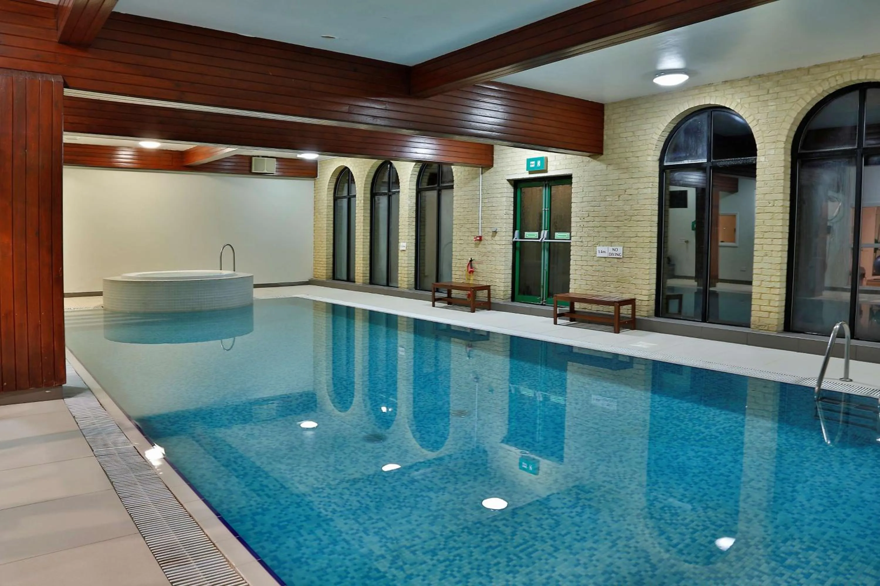 Activities, Swimming Pool in Best Western Buckingham Hotel
