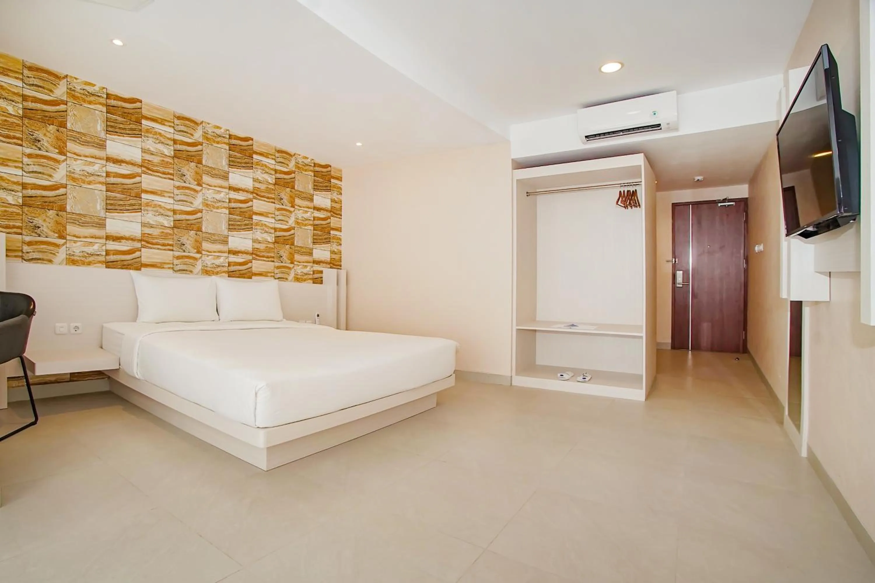 Bed in Dafam Resort Belitung