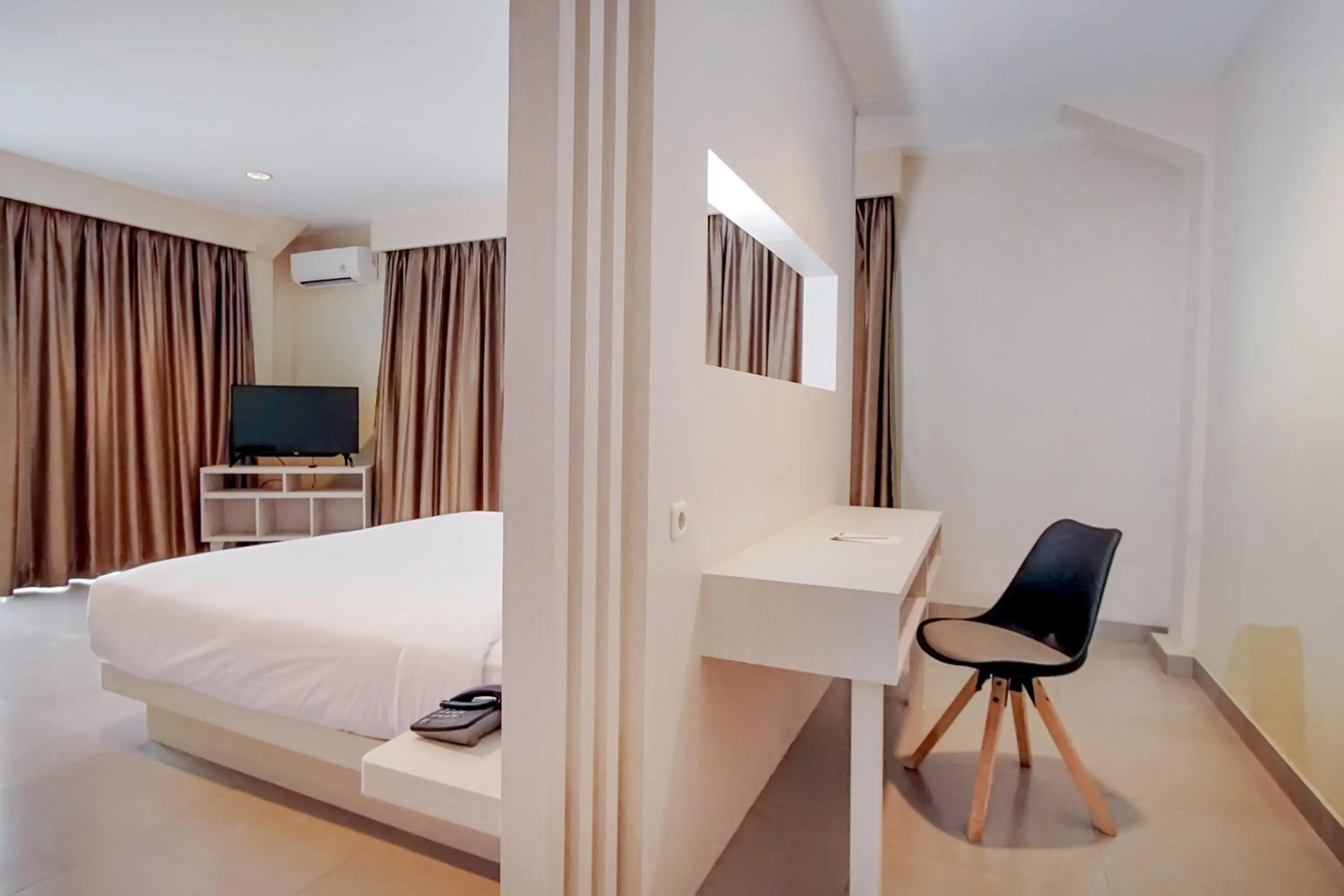 Bed in Dafam Resort Belitung