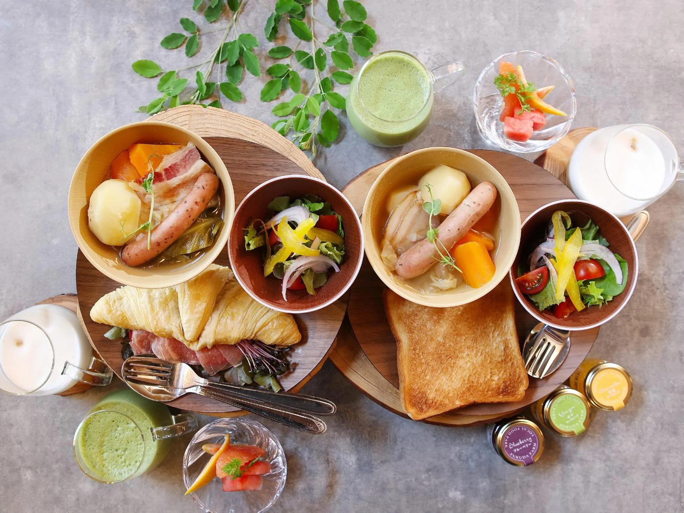 Breakfast in Kurokawa Mori No Kiki