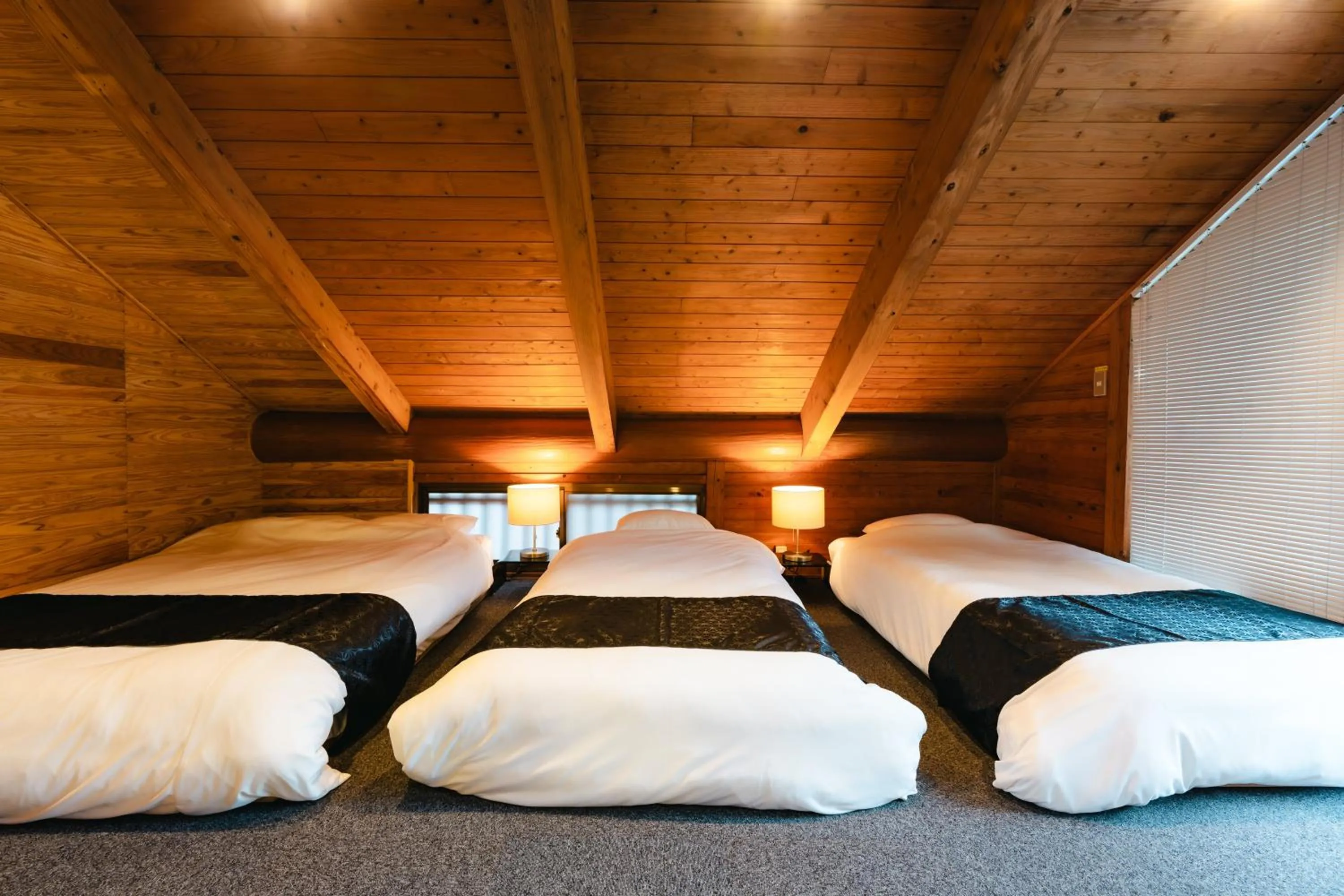 Bed in Kurokawa Mori No Kiki