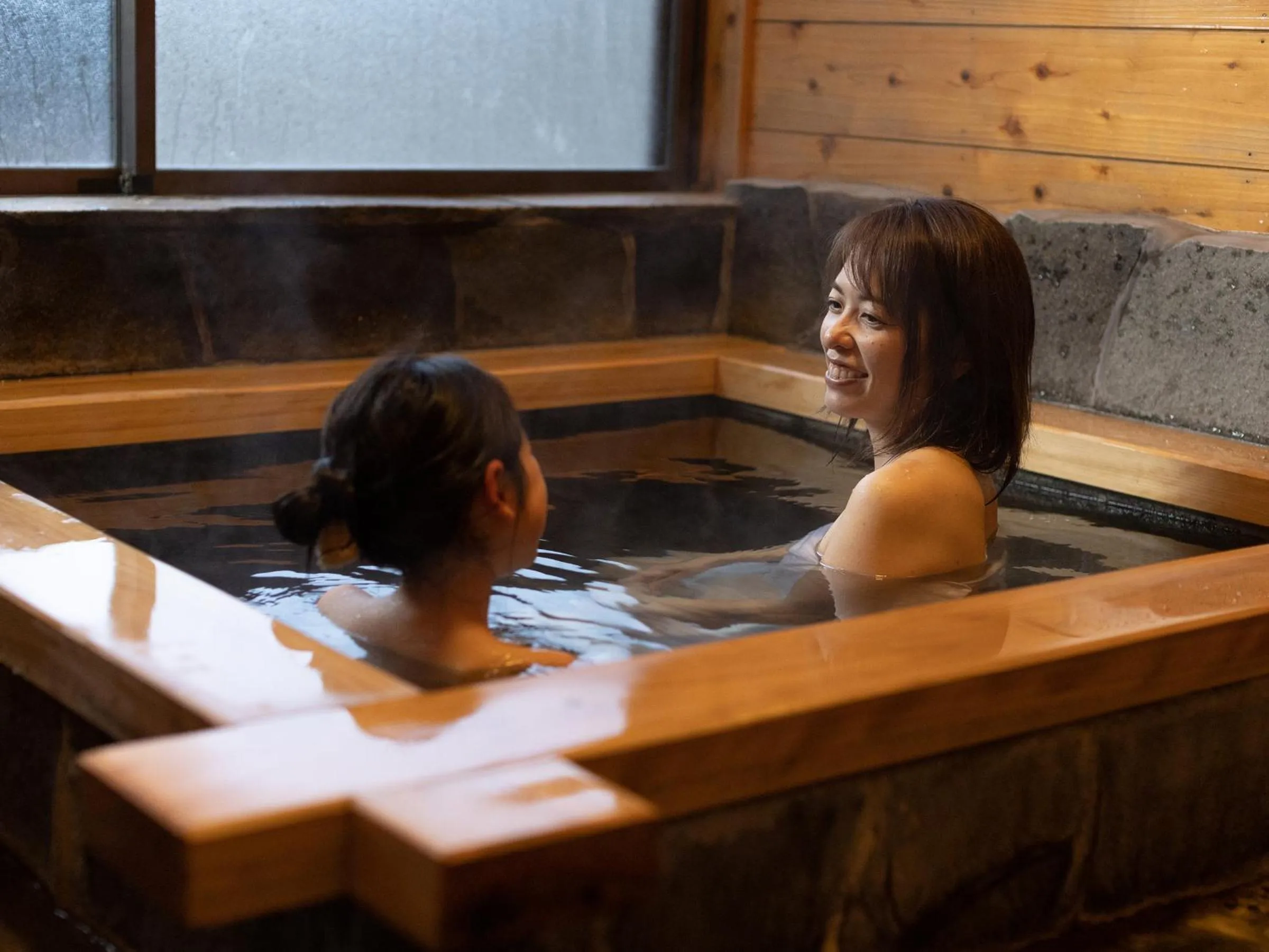 Hot Spring Bath in Kurokawa Mori No Kiki