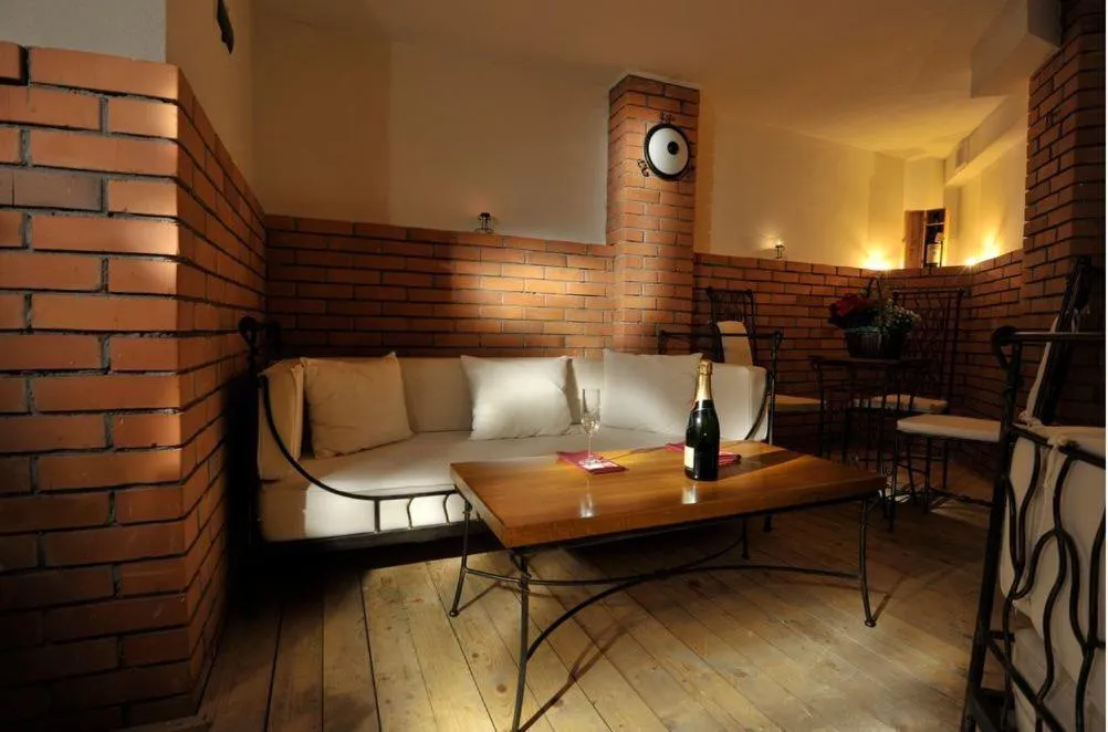 Lounge or bar in Zan Hotel