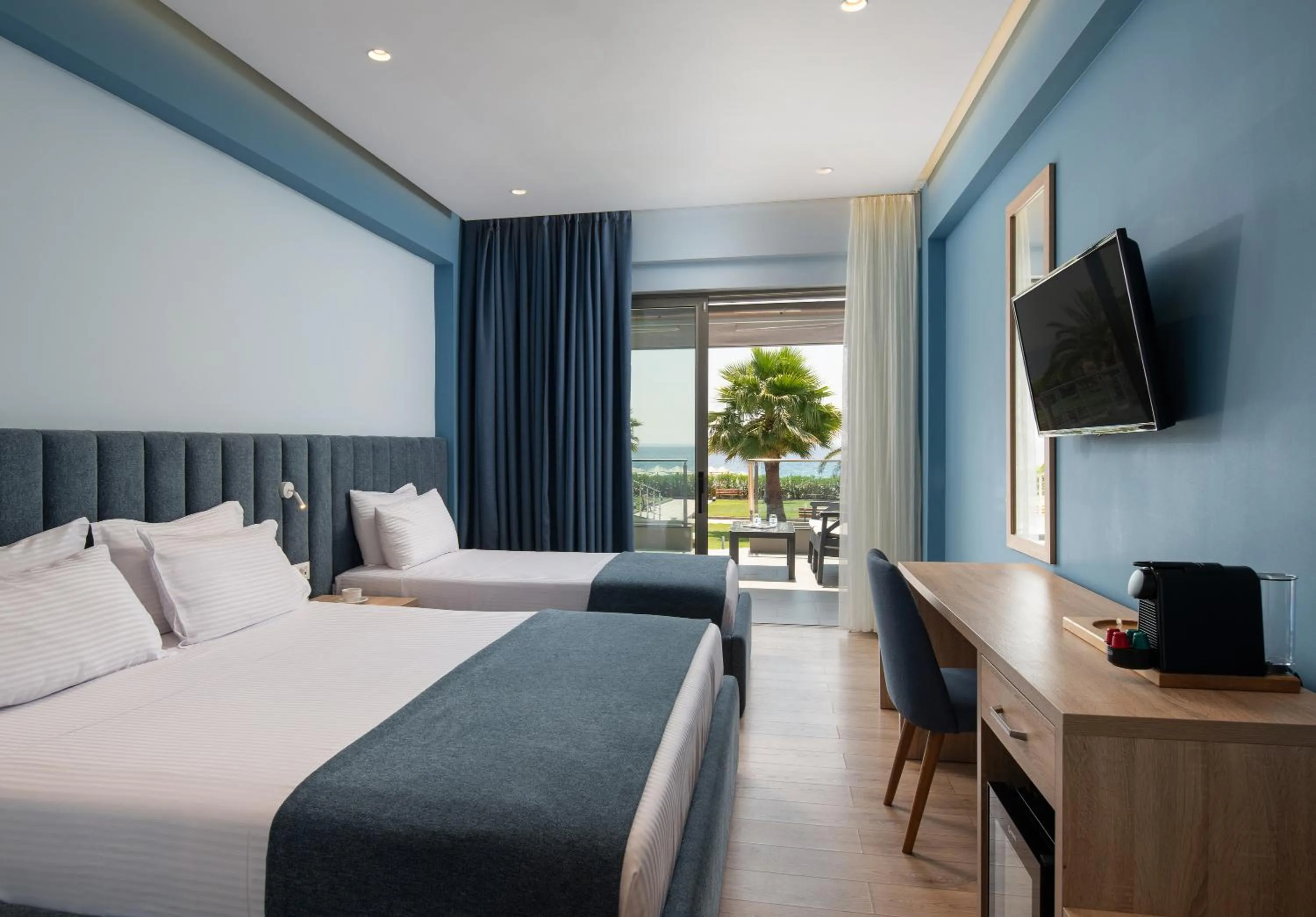 Bedroom, Bed in Sea Coast Resort Halkidiki