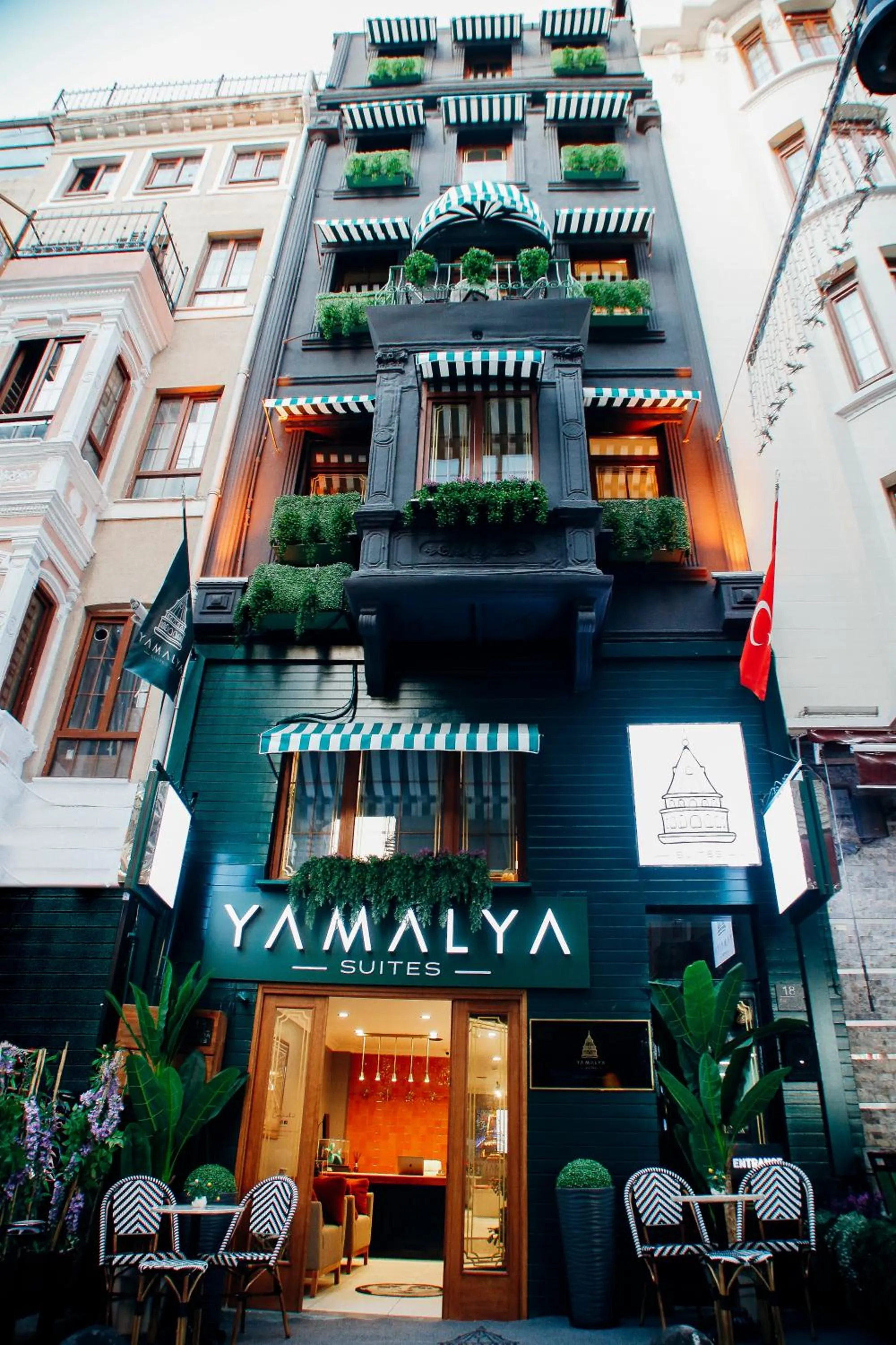 Property building in Istiklal Street Taksim House Yamalya Hotel