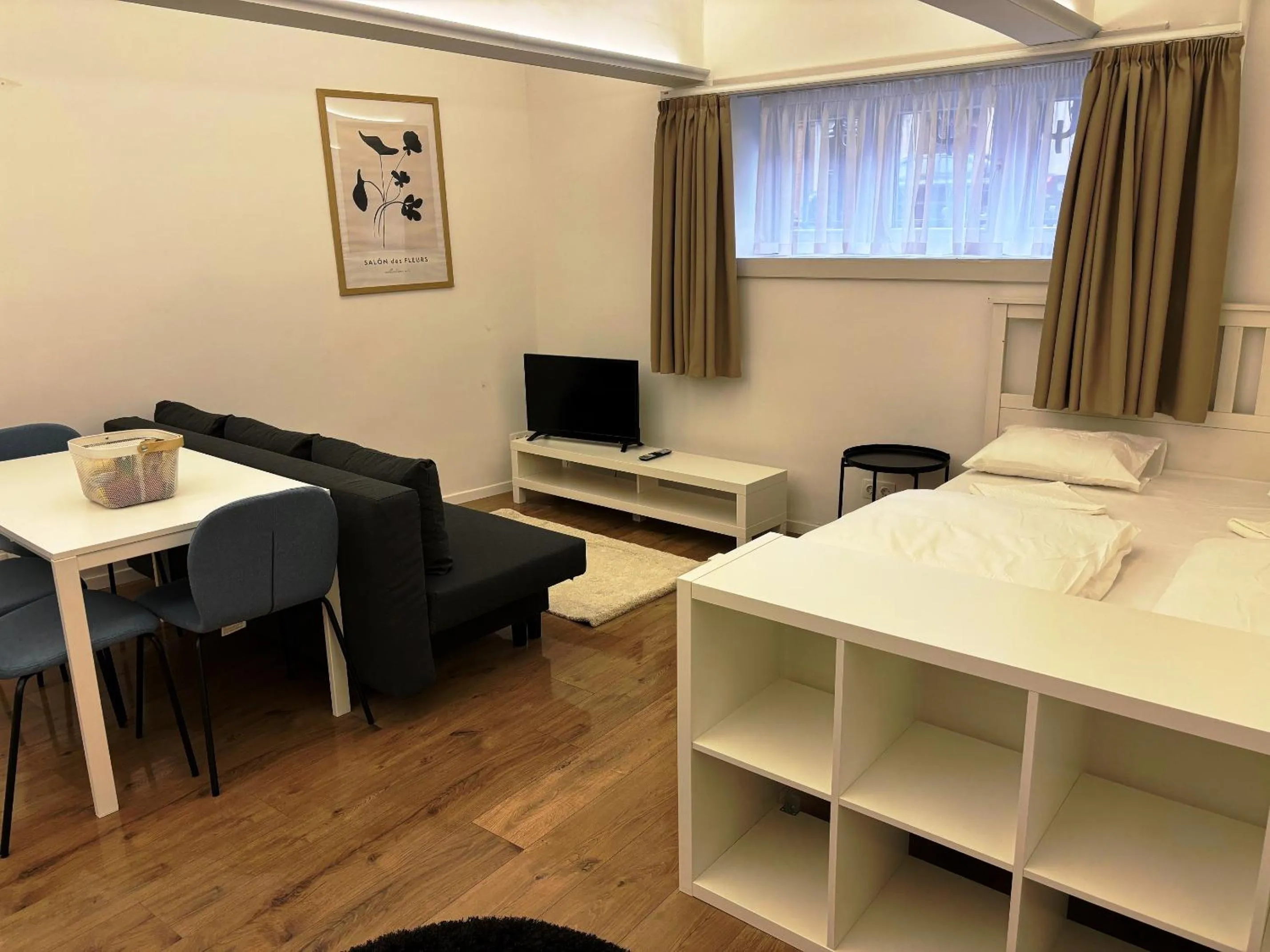 Photo of the whole room, Bed in Villa Oliver Budapest