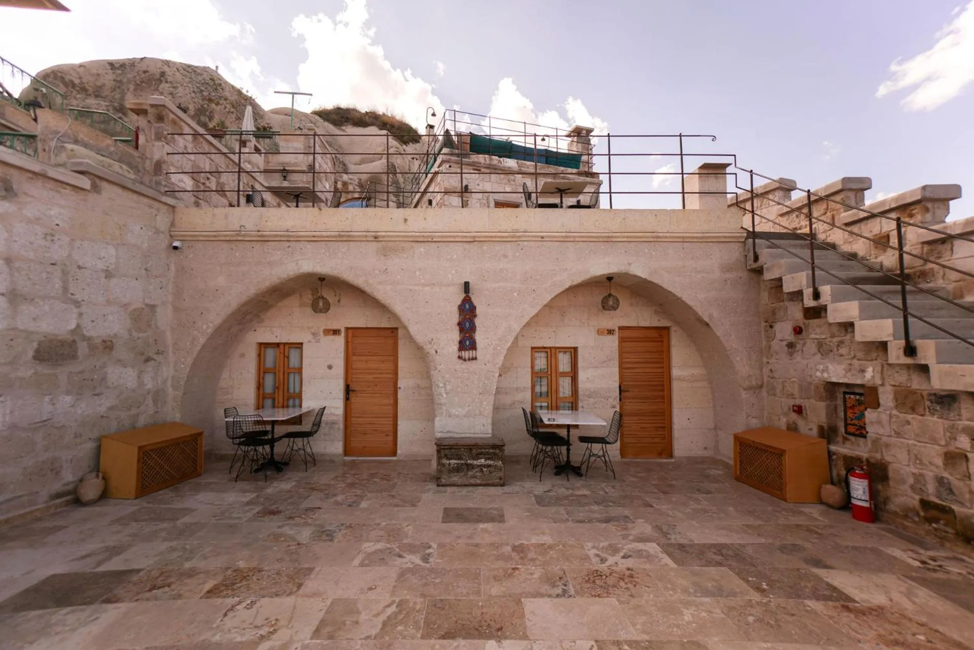 Day in Caverna Hotel Premium Caves