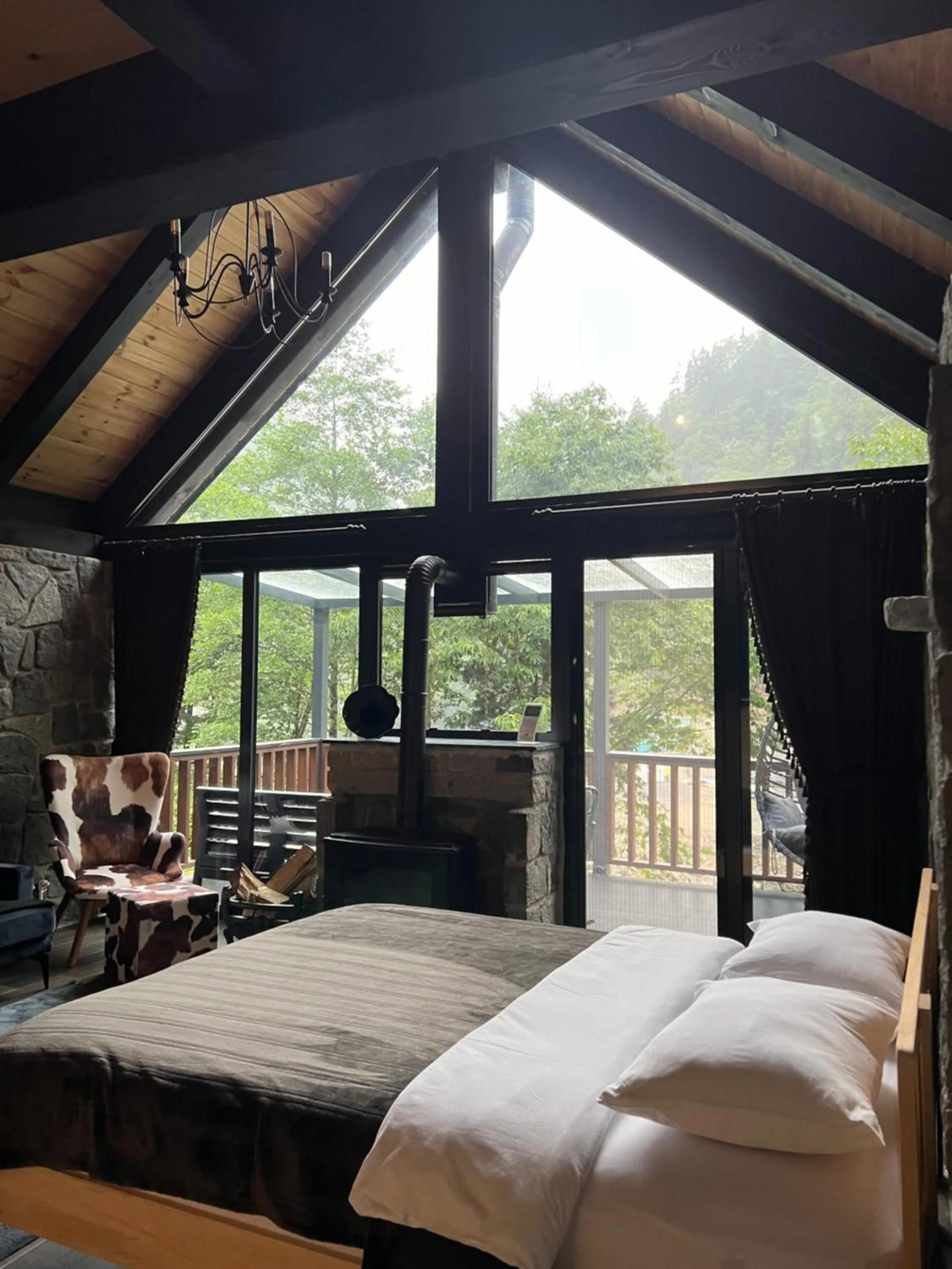 Bed in AYDER VANAK STONE SUİTES