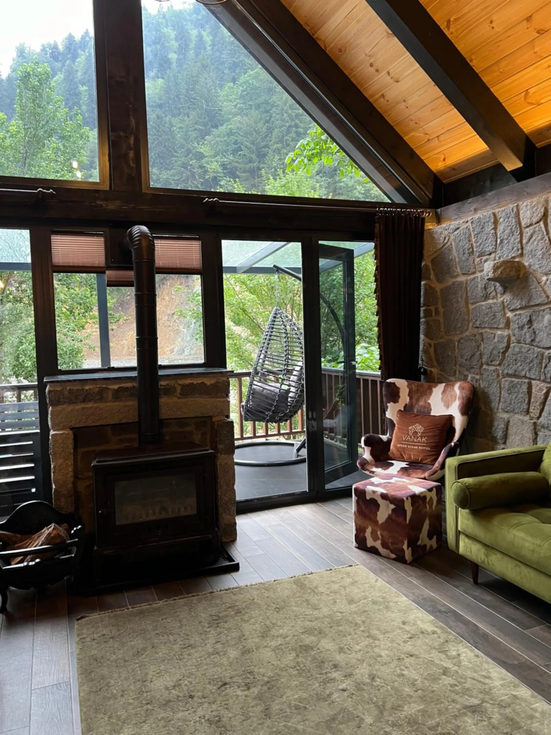 Day in AYDER VANAK STONE SUİTES