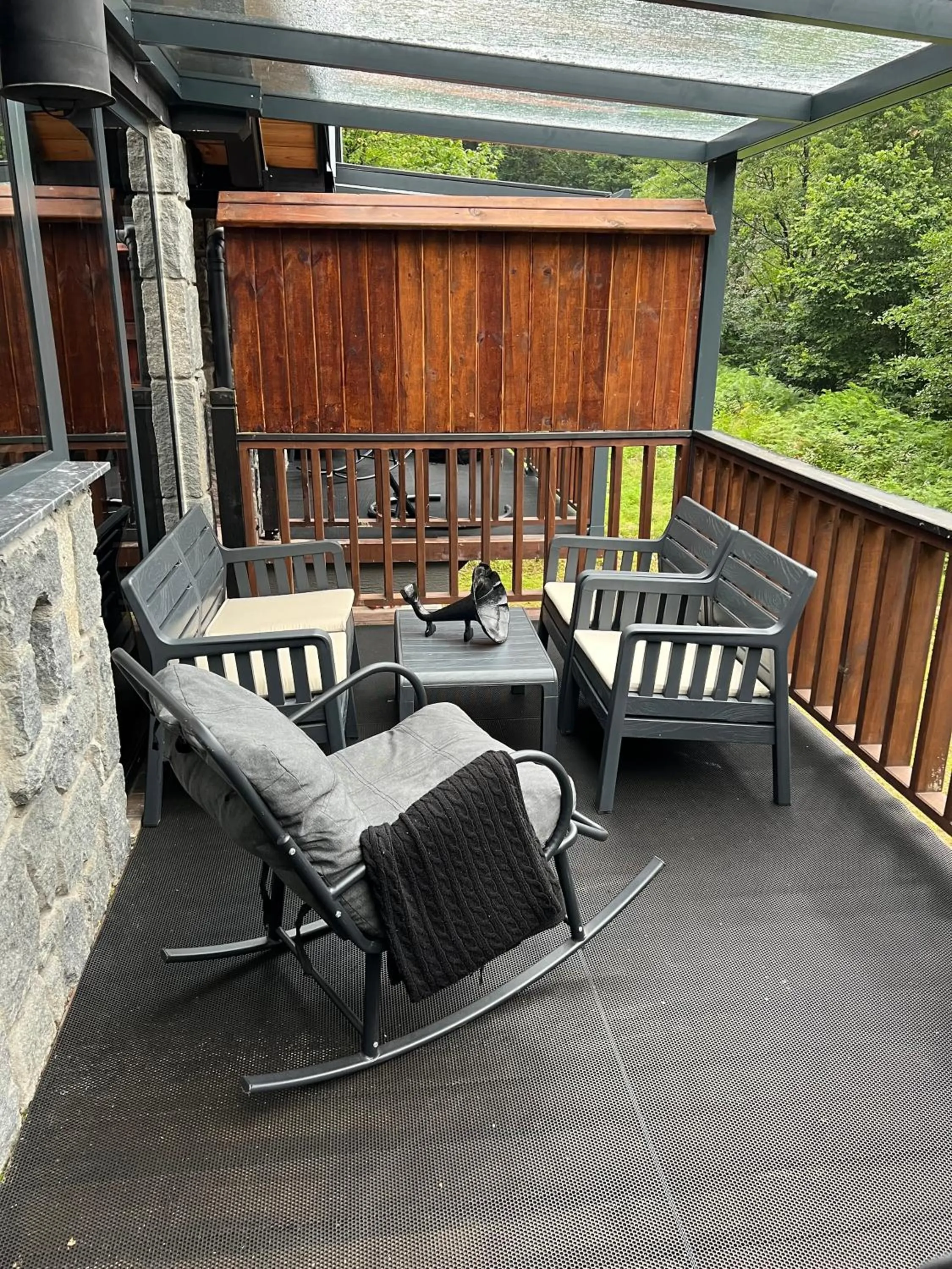 Patio in AYDER VANAK STONE SUİTES