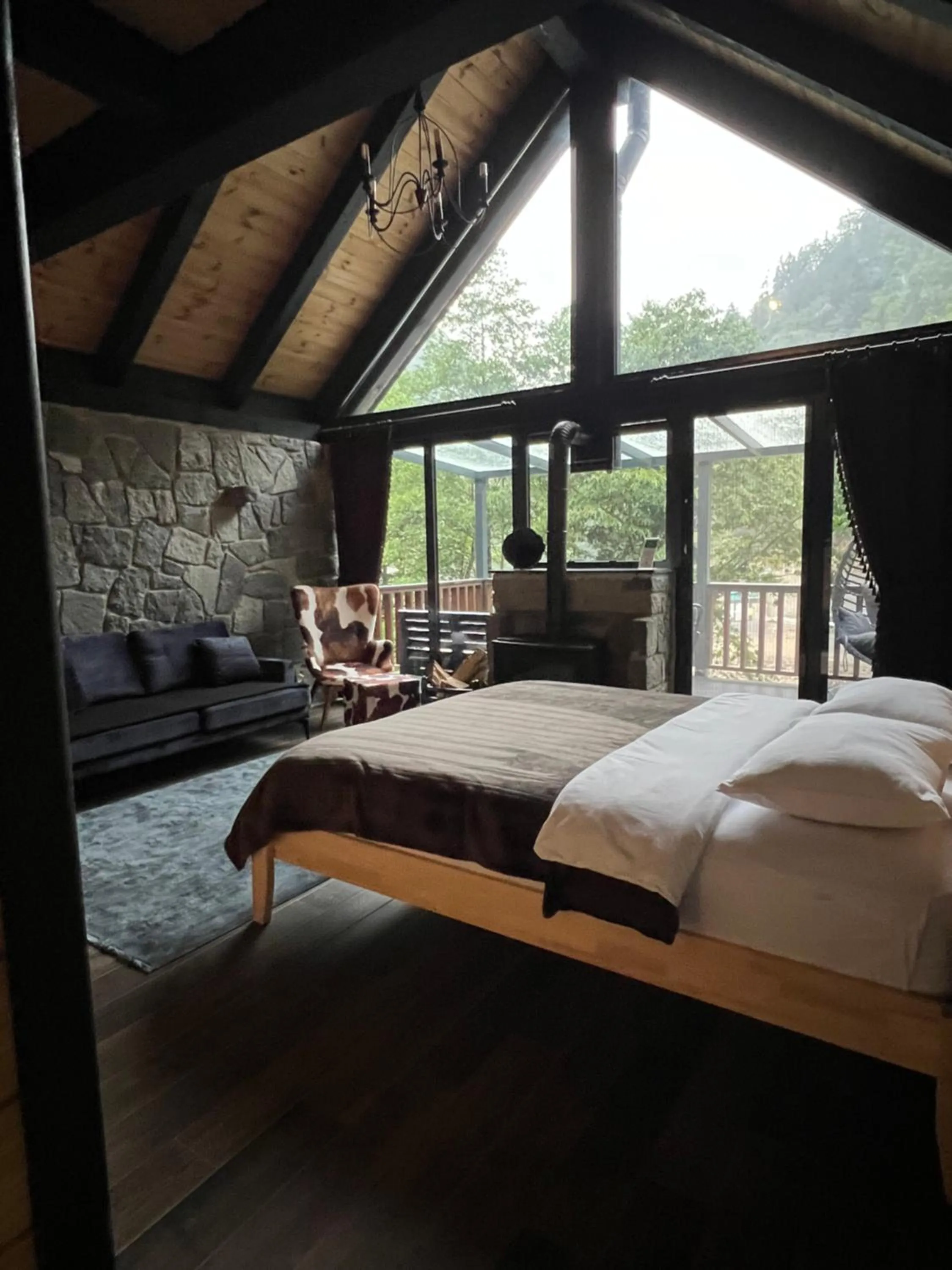 Bed in AYDER VANAK STONE SUİTES