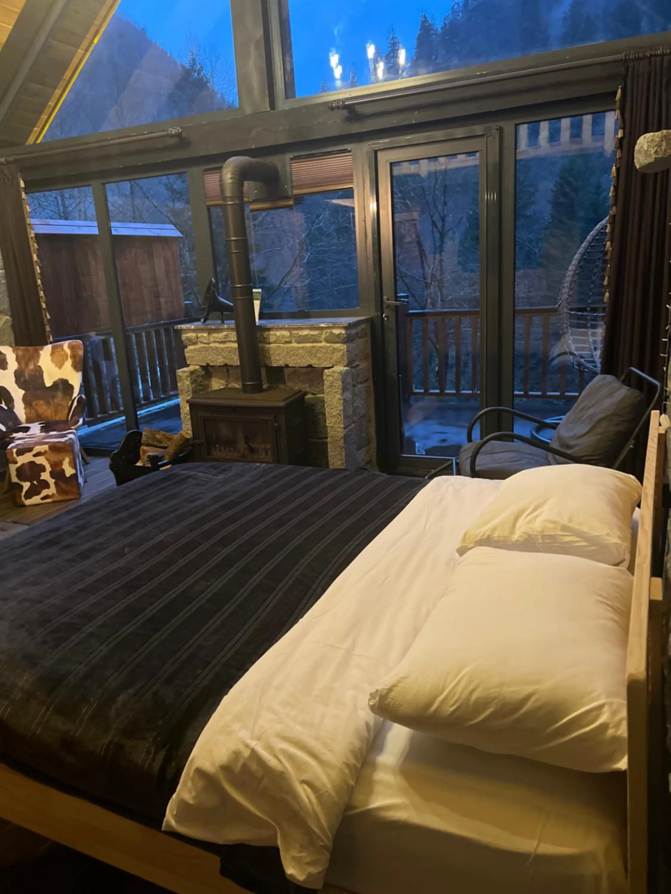 Bed in AYDER VANAK STONE SUİTES