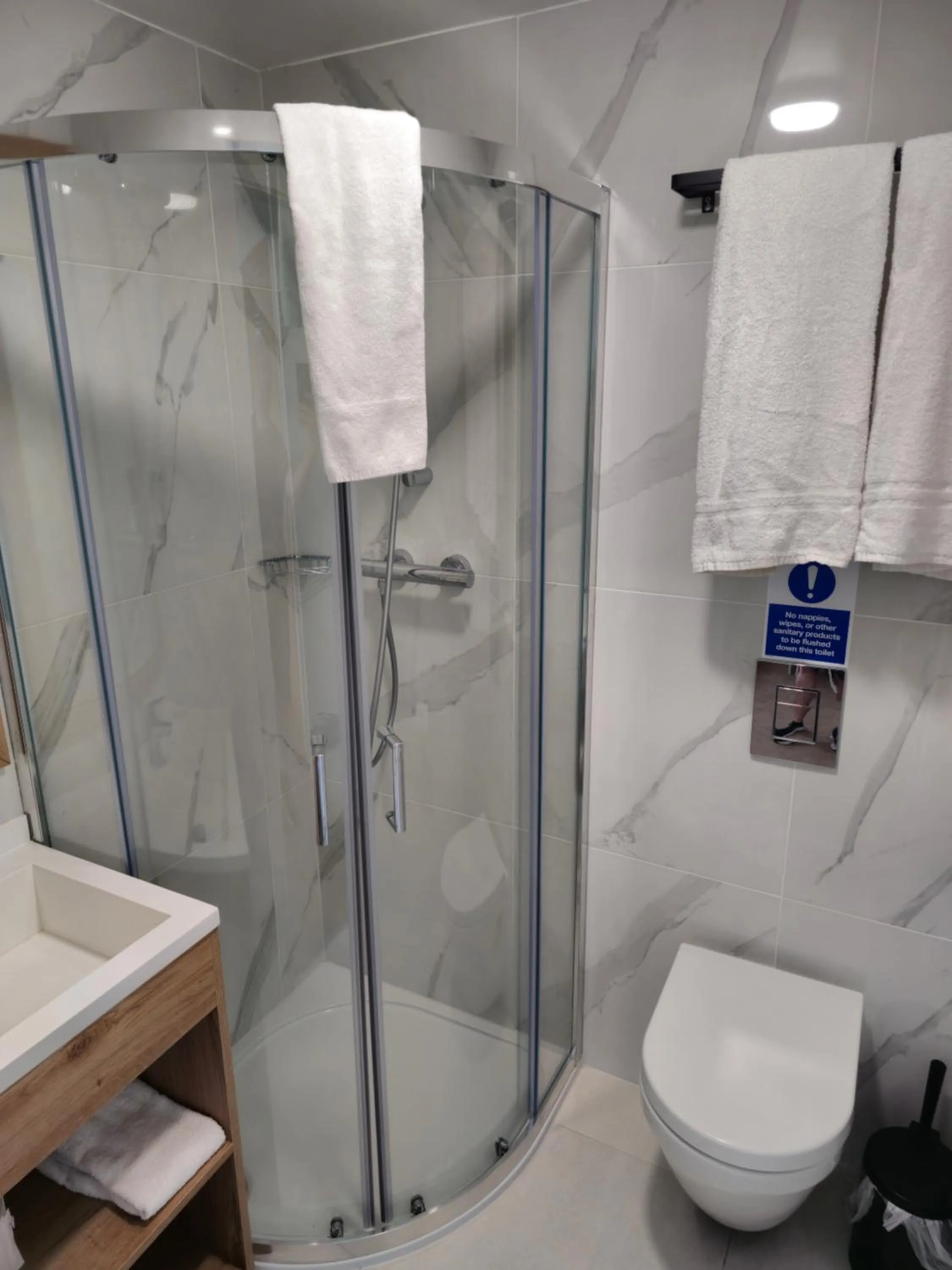 Shower in Homefield Lodge