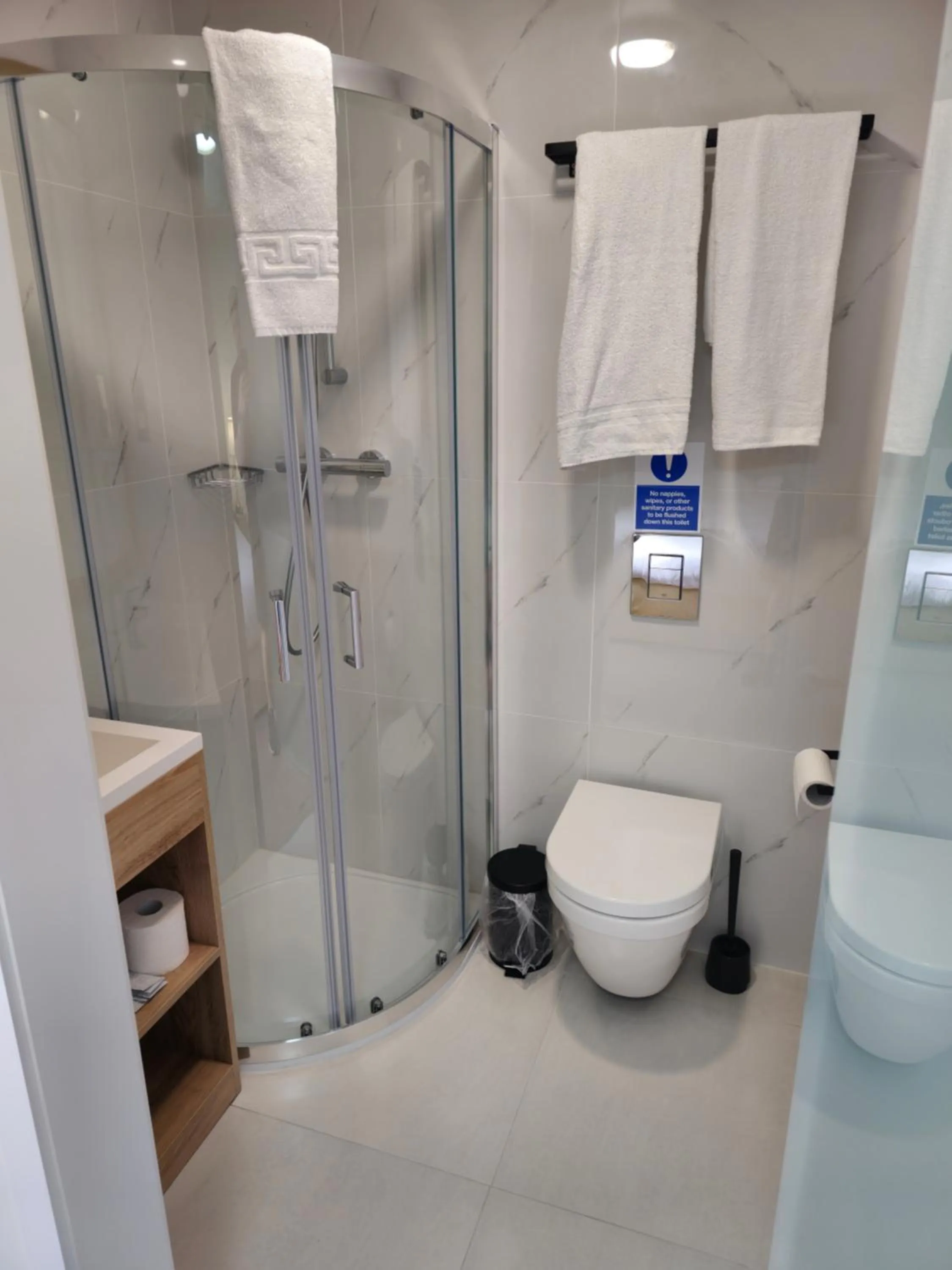 Shower in Homefield Lodge