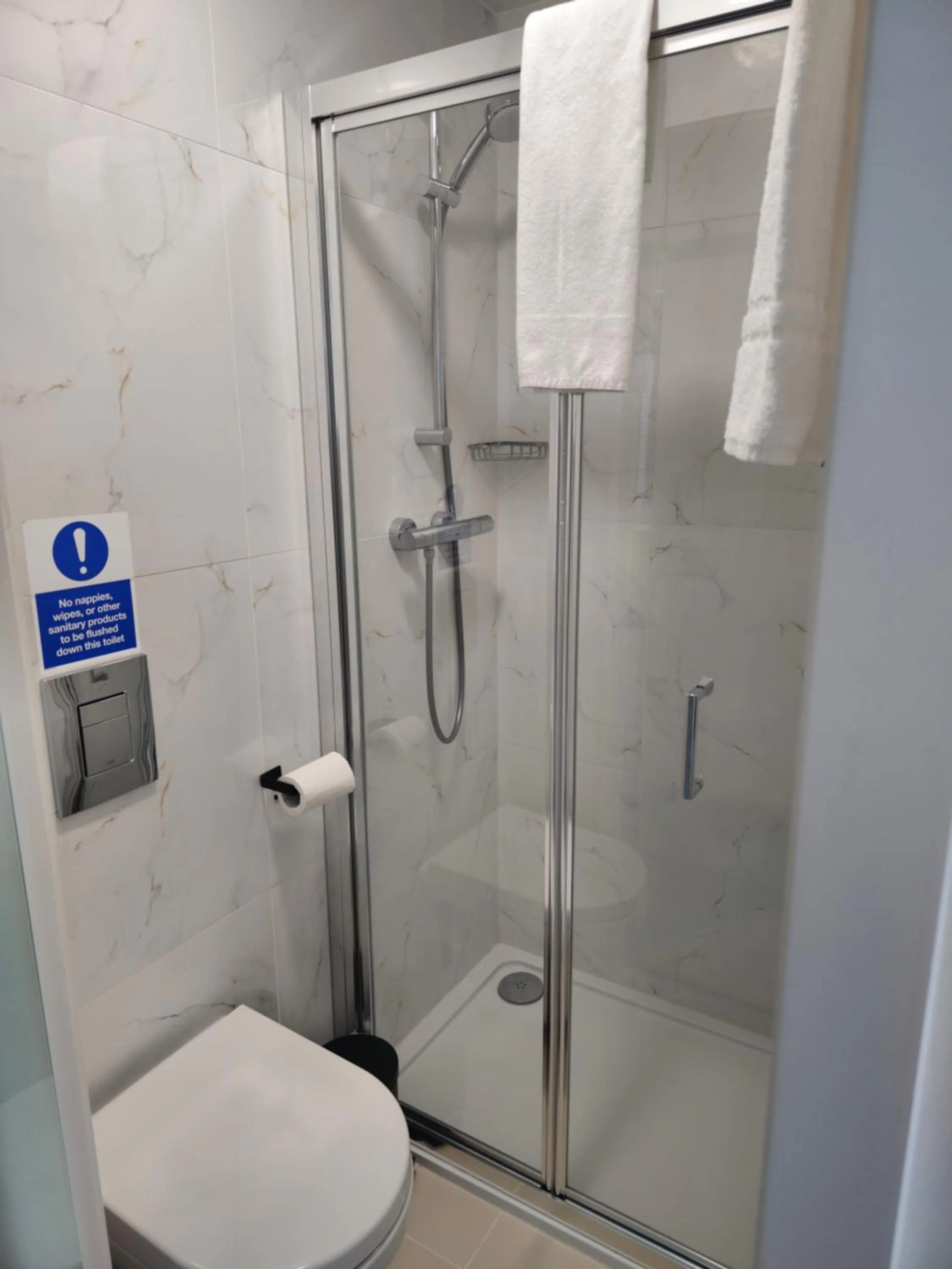 Shower in Homefield Lodge