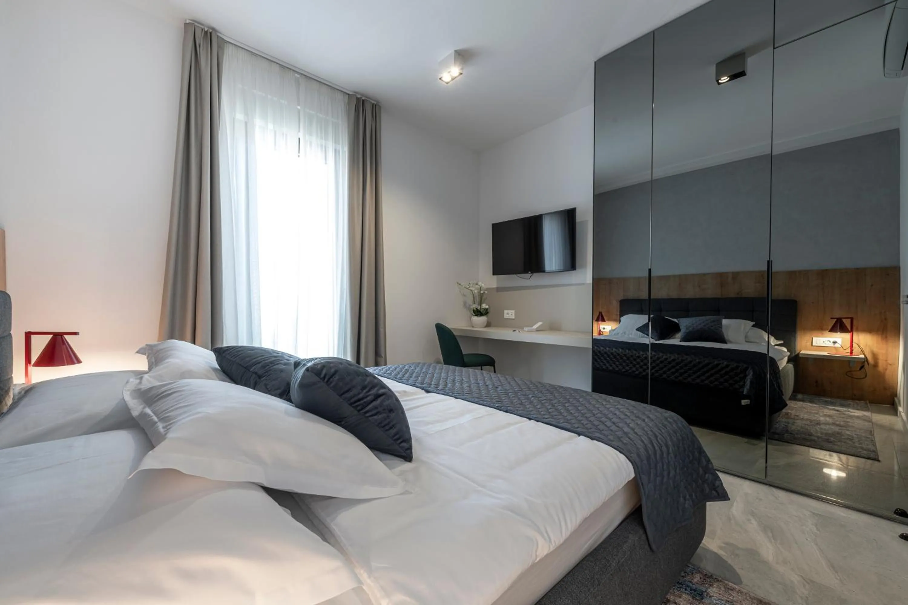 Bed in Luxury Apartments Mazza -Michaela