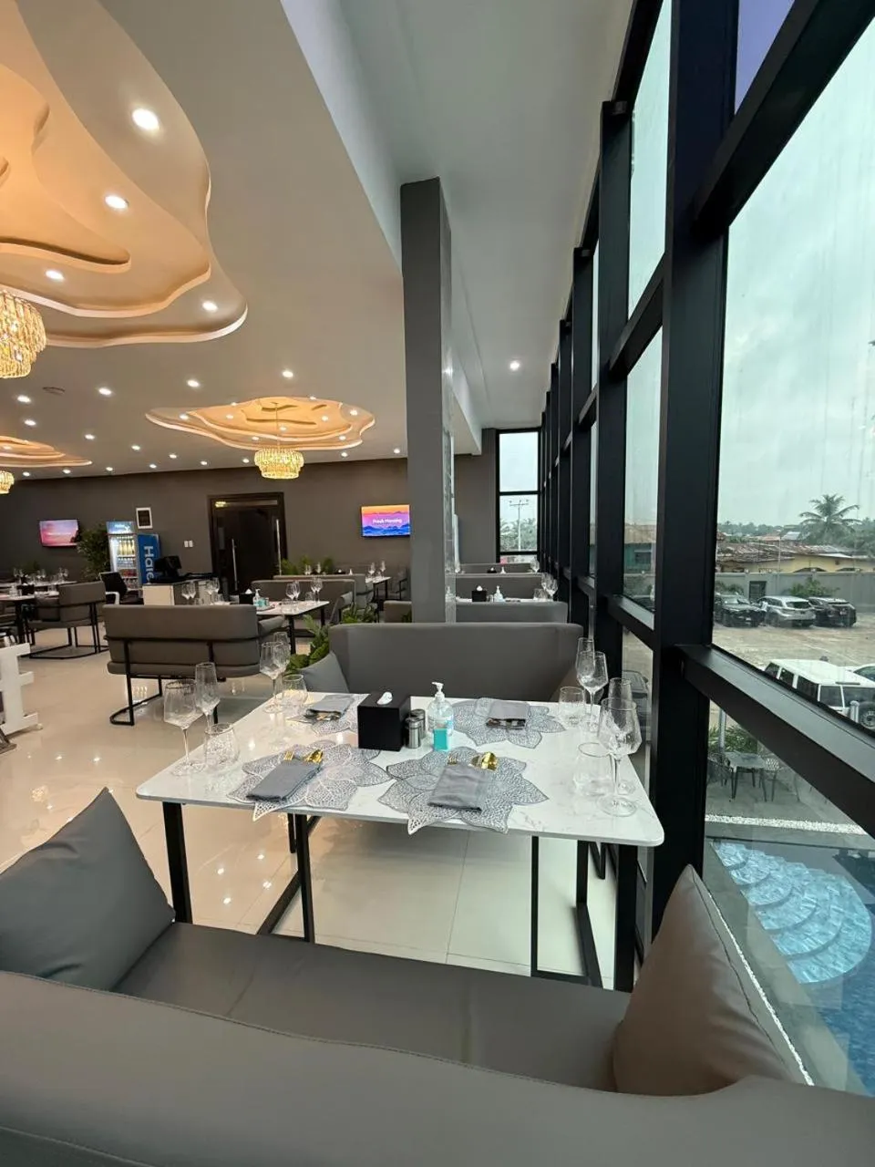 Restaurant/places to eat in Lifestyle Luxury Hotel and Residence