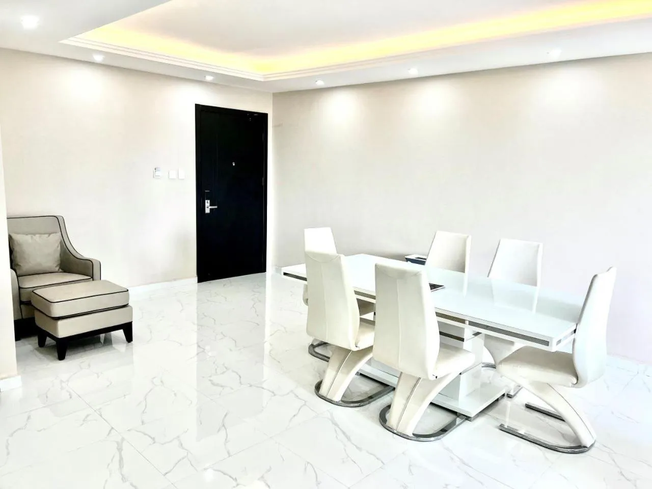 Dining area in Lifestyle Luxury Hotel and Residence