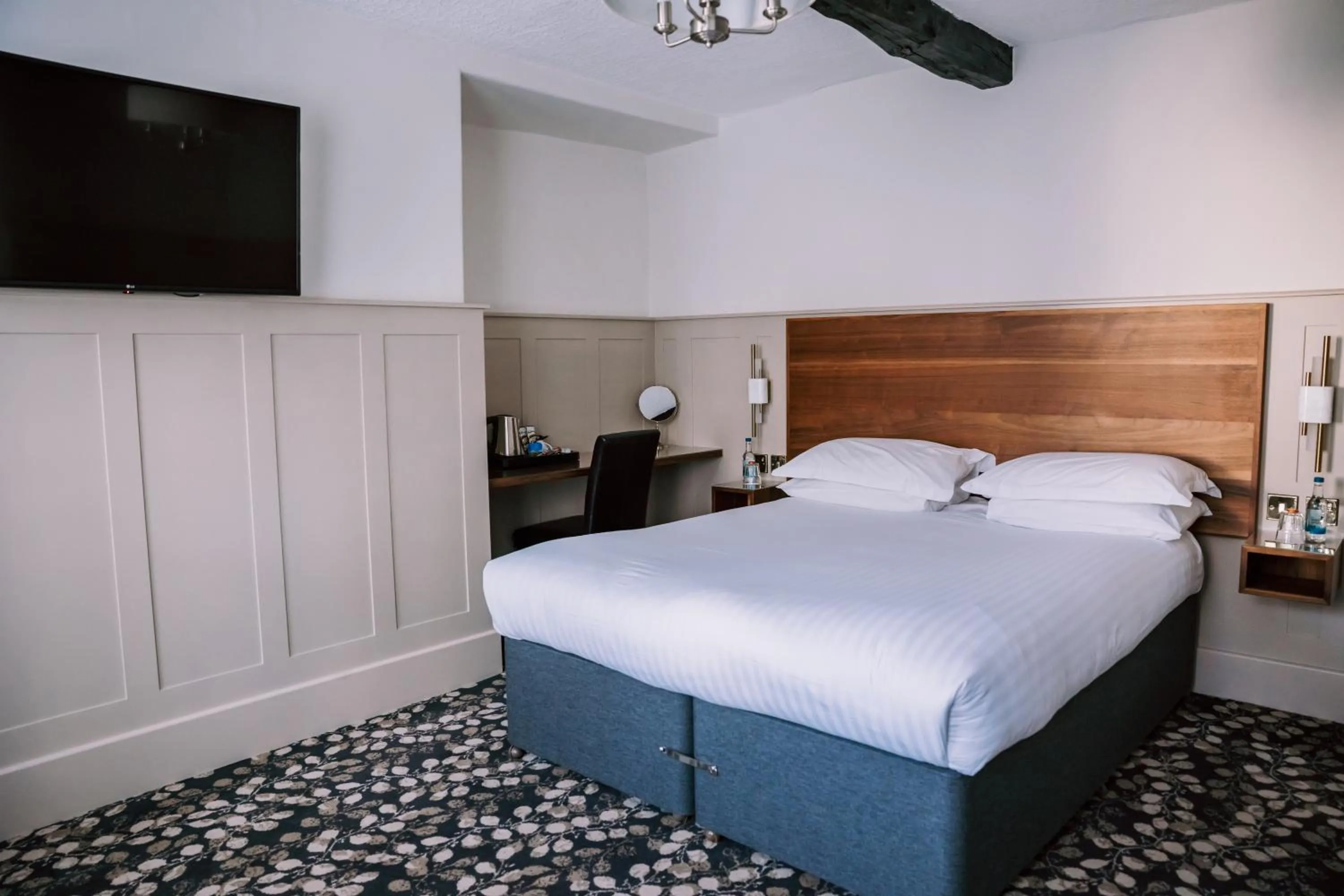 Photo of the whole room, Bed in Allerdale Court Hotel