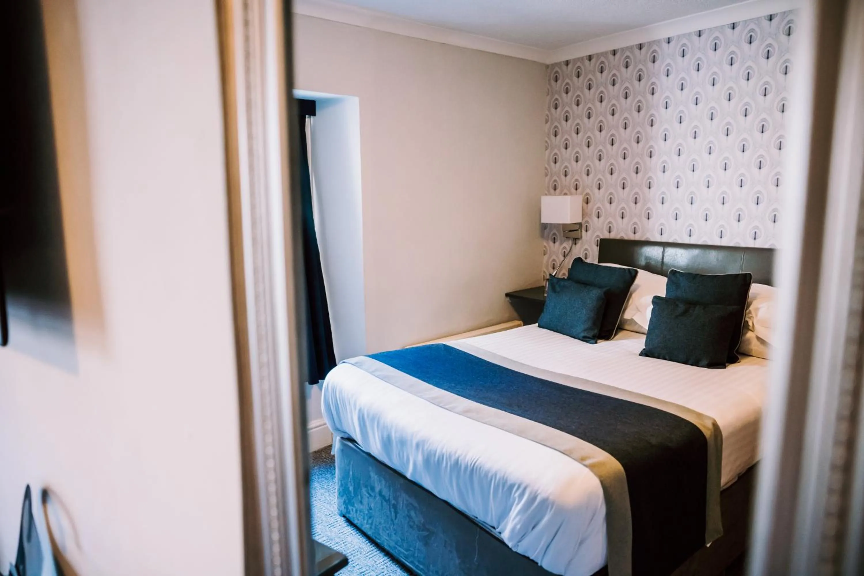 Bedroom, Bed in Allerdale Court Hotel