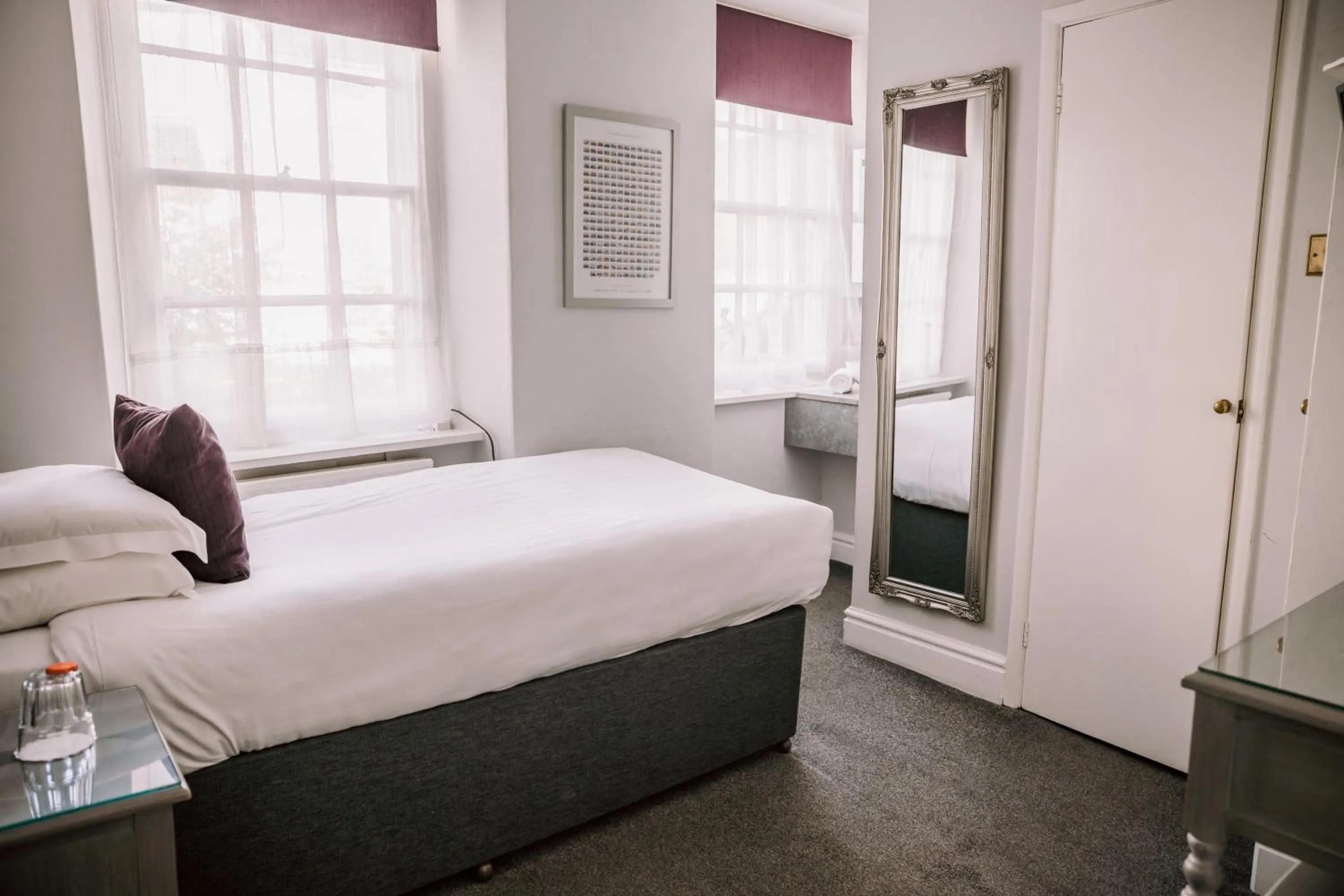 Bedroom, Bed in Allerdale Court Hotel