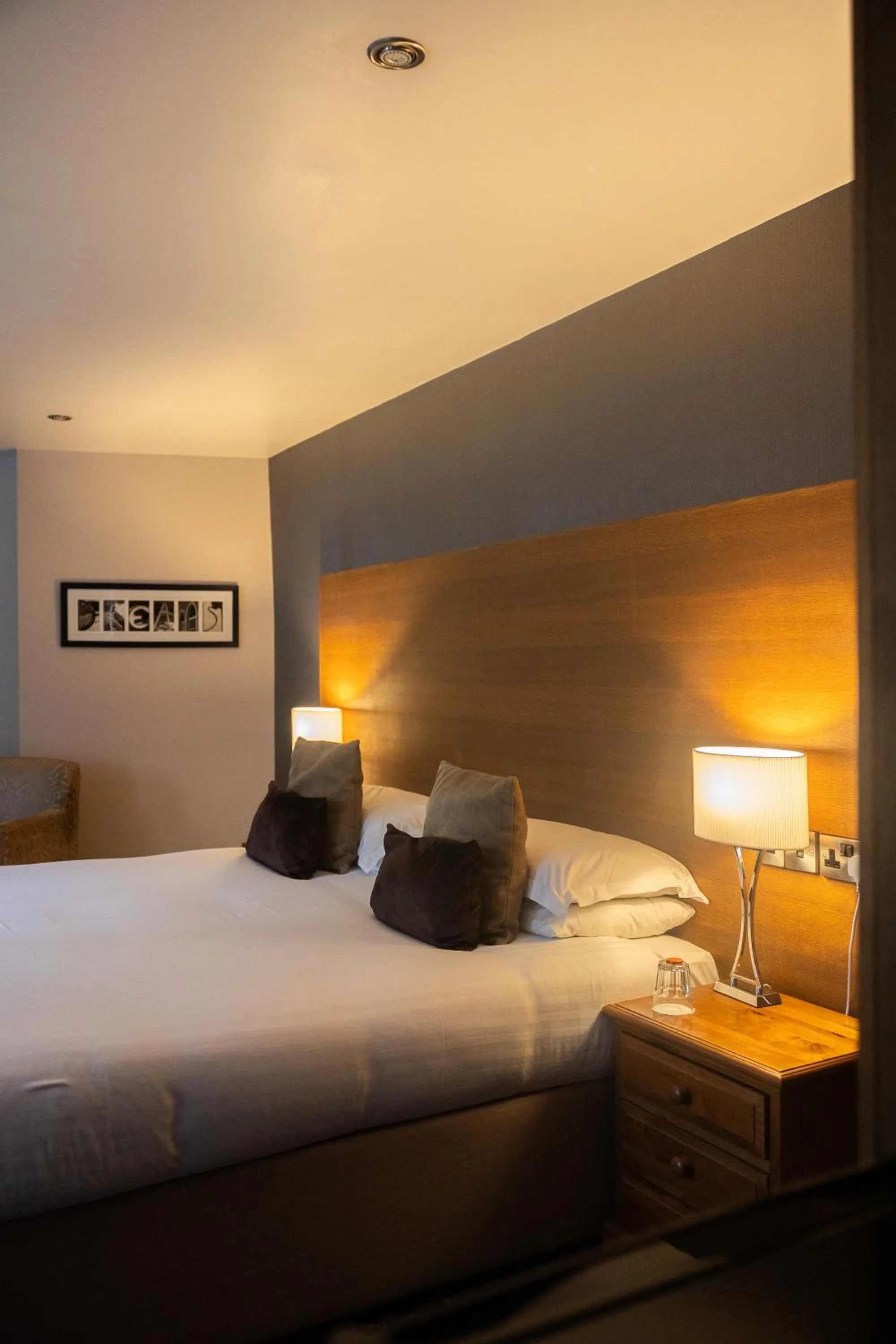 Bed in Allerdale Court Hotel