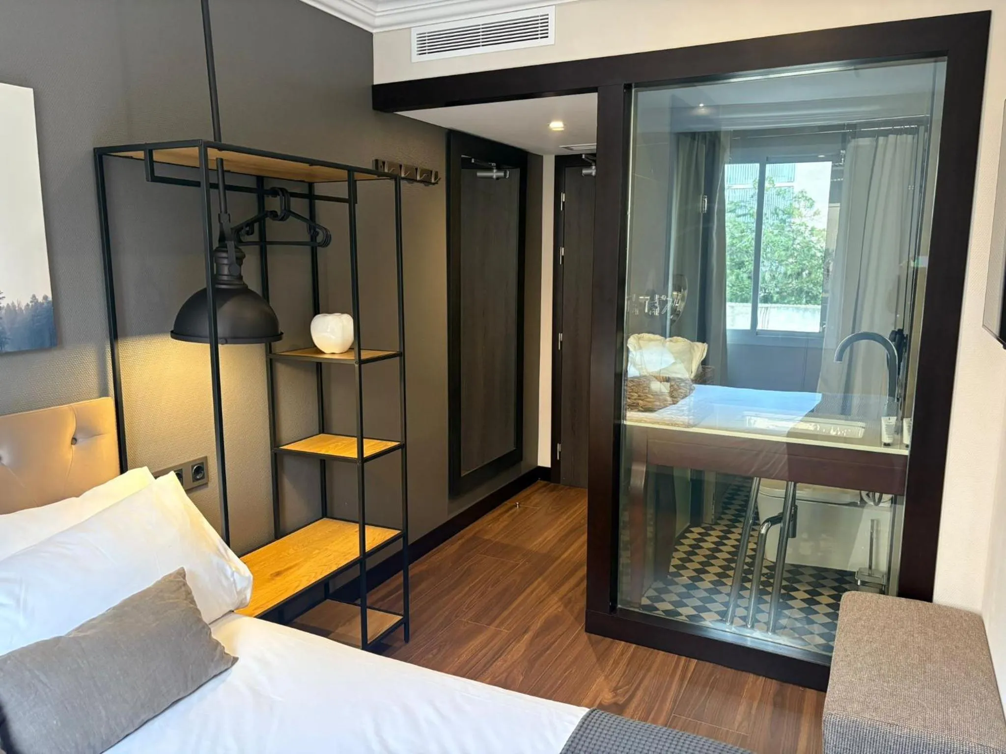 Bedroom, Bed in Hotel Cortes Rambla