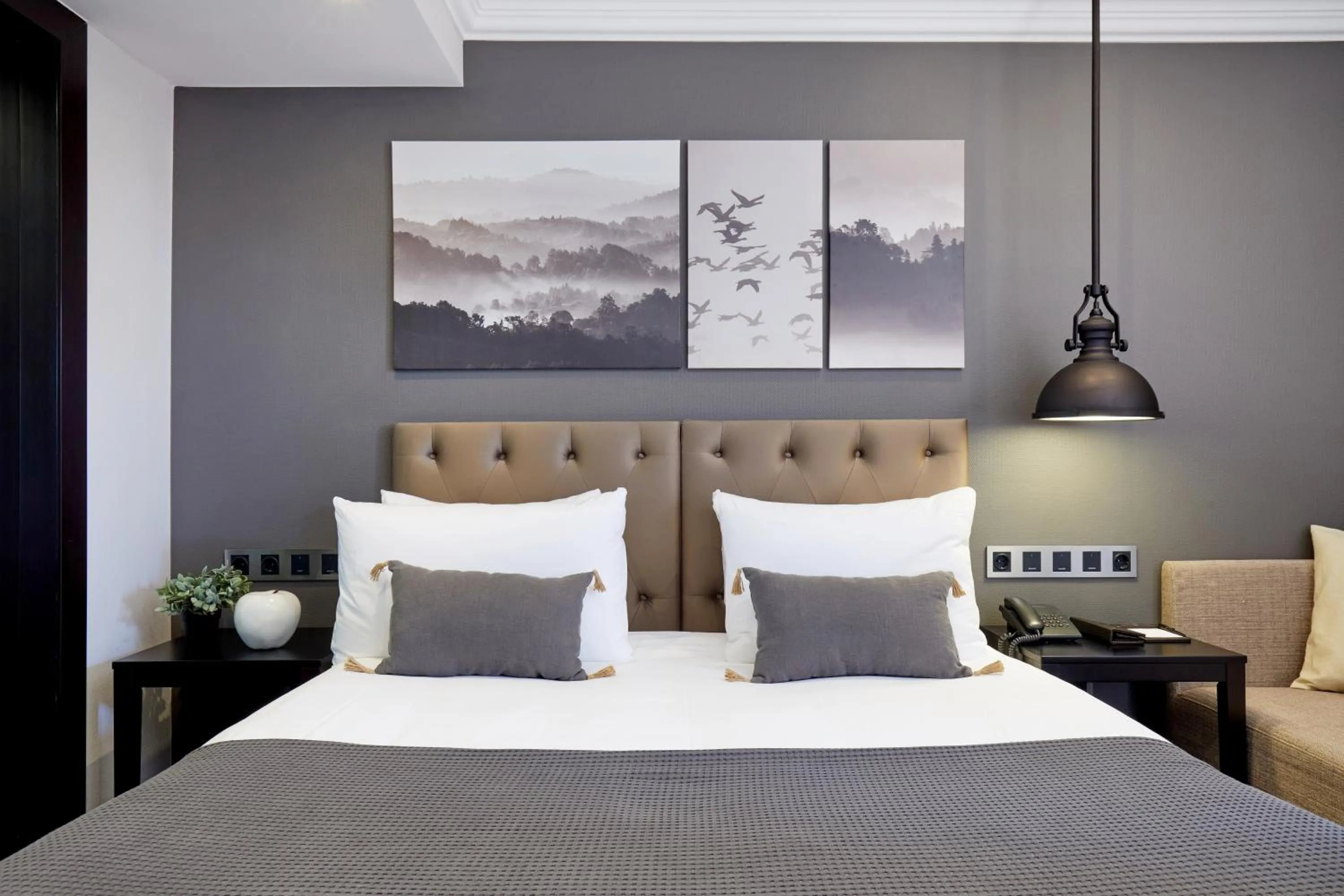 Bed in Hotel Cortes Rambla