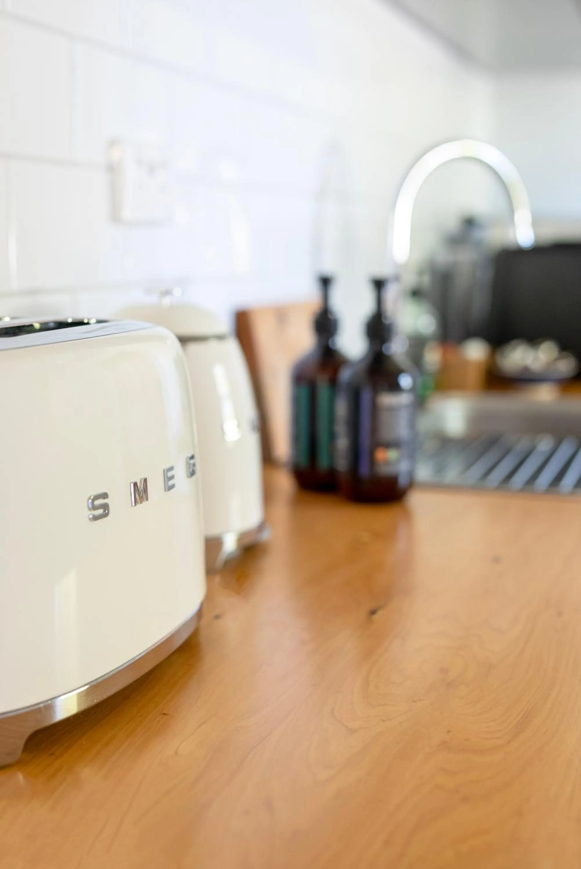 Kitchen or kitchenette in Willunga Gallery Cabins