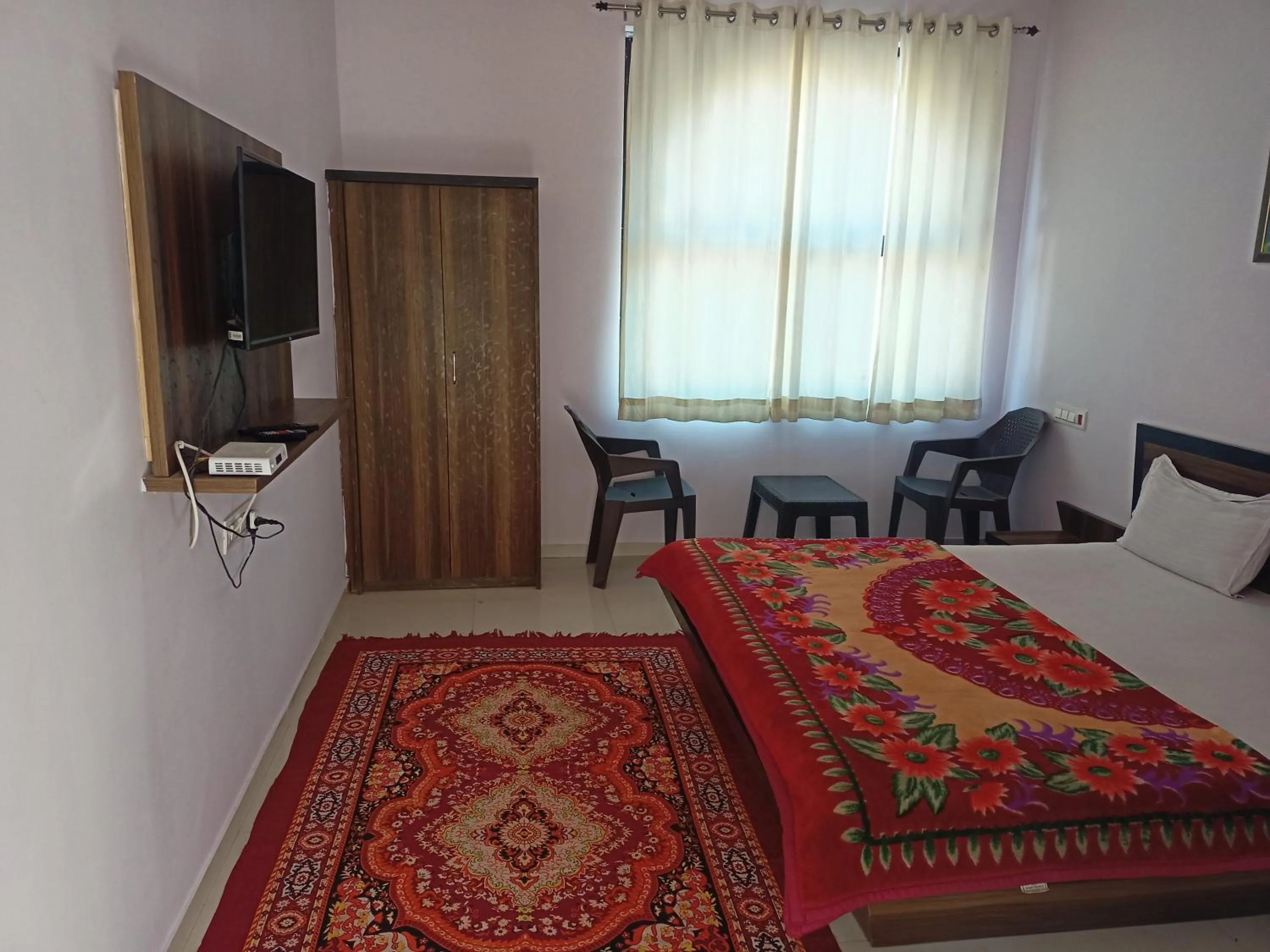 Photo of the whole room, Bed in The Jaigarh Palace Kumbhalgarh