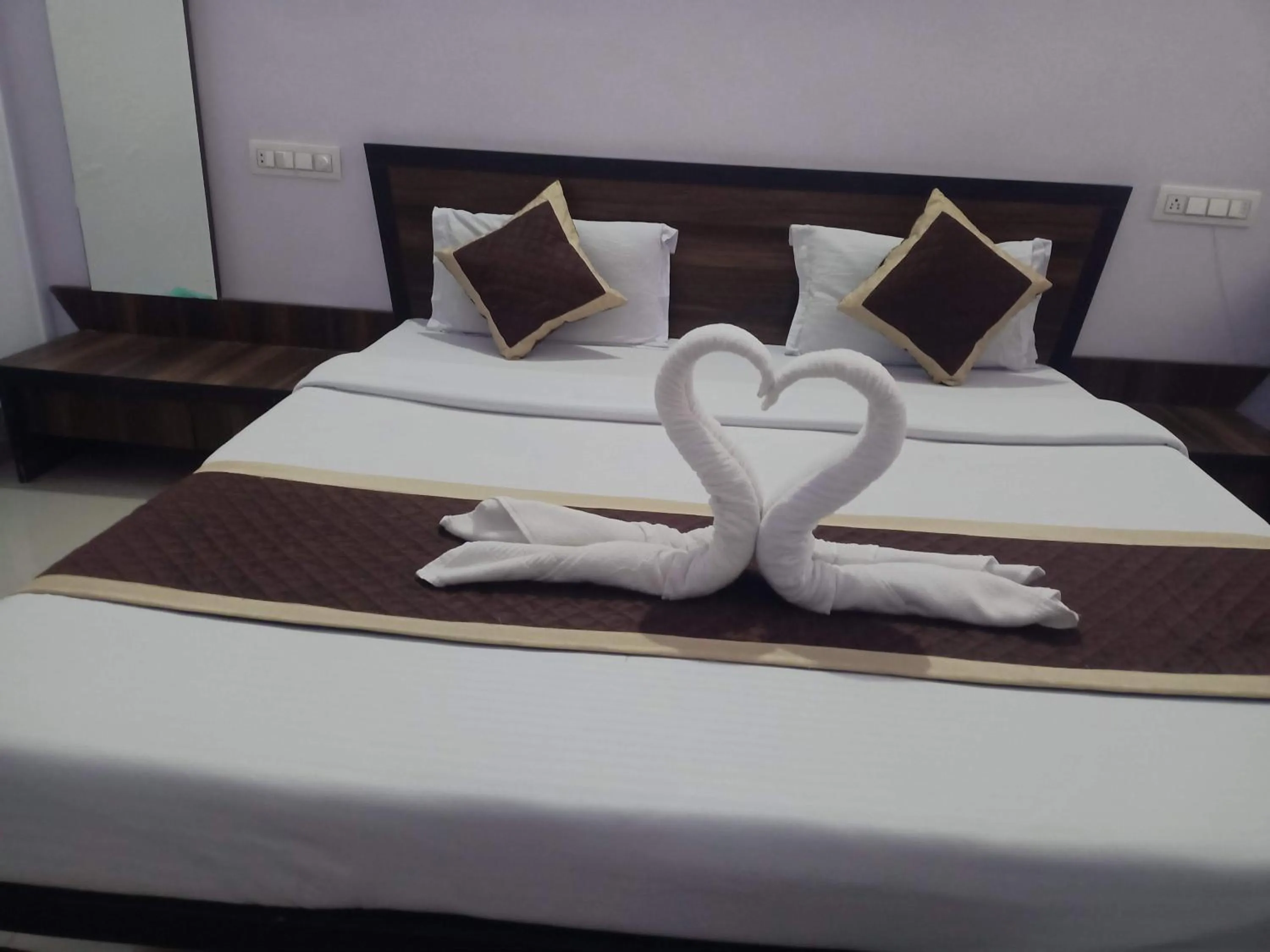 Bed in The Jaigarh Palace Kumbhalgarh