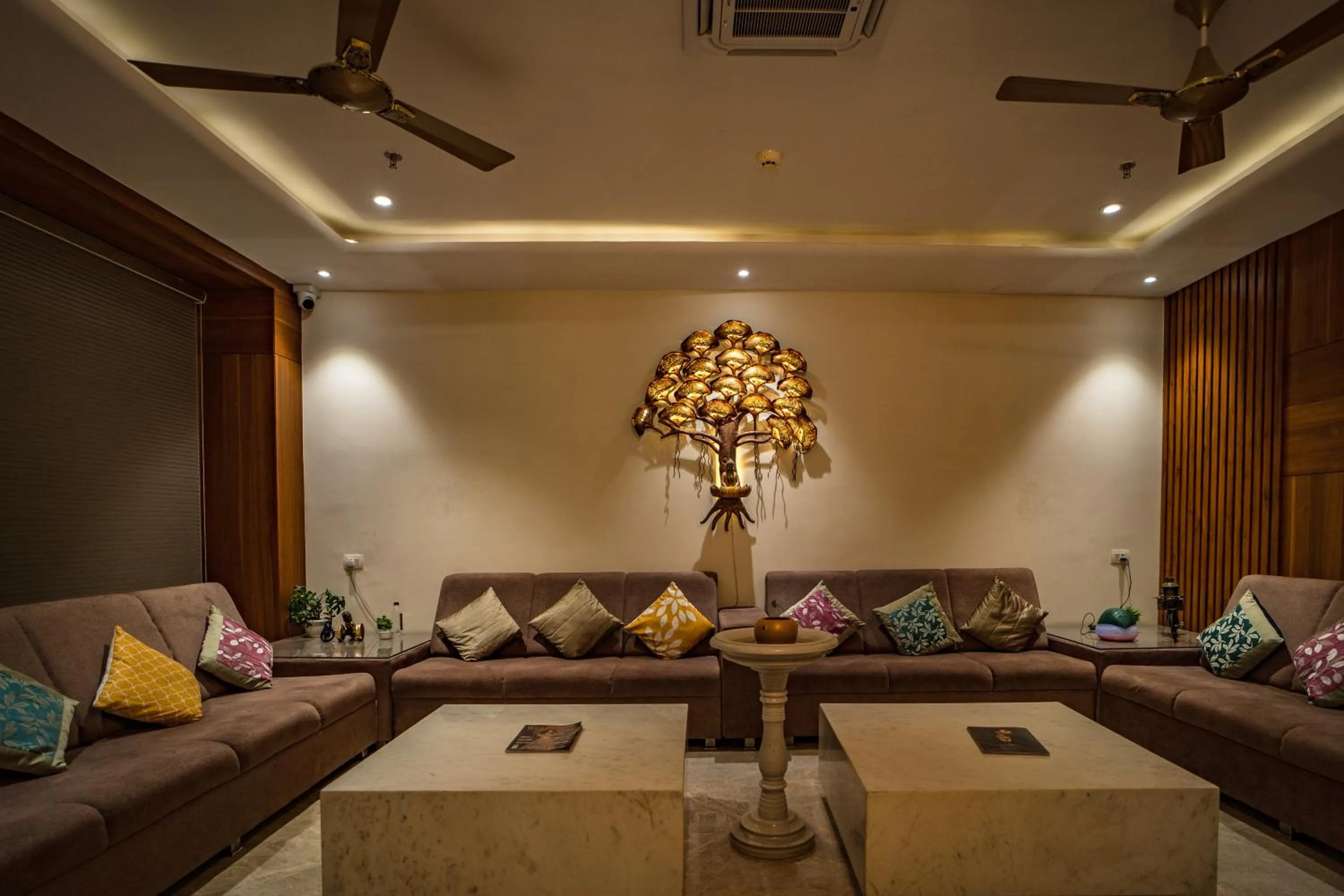 Lobby or reception in RABBIT RATNAM -By Udaipur Hotels